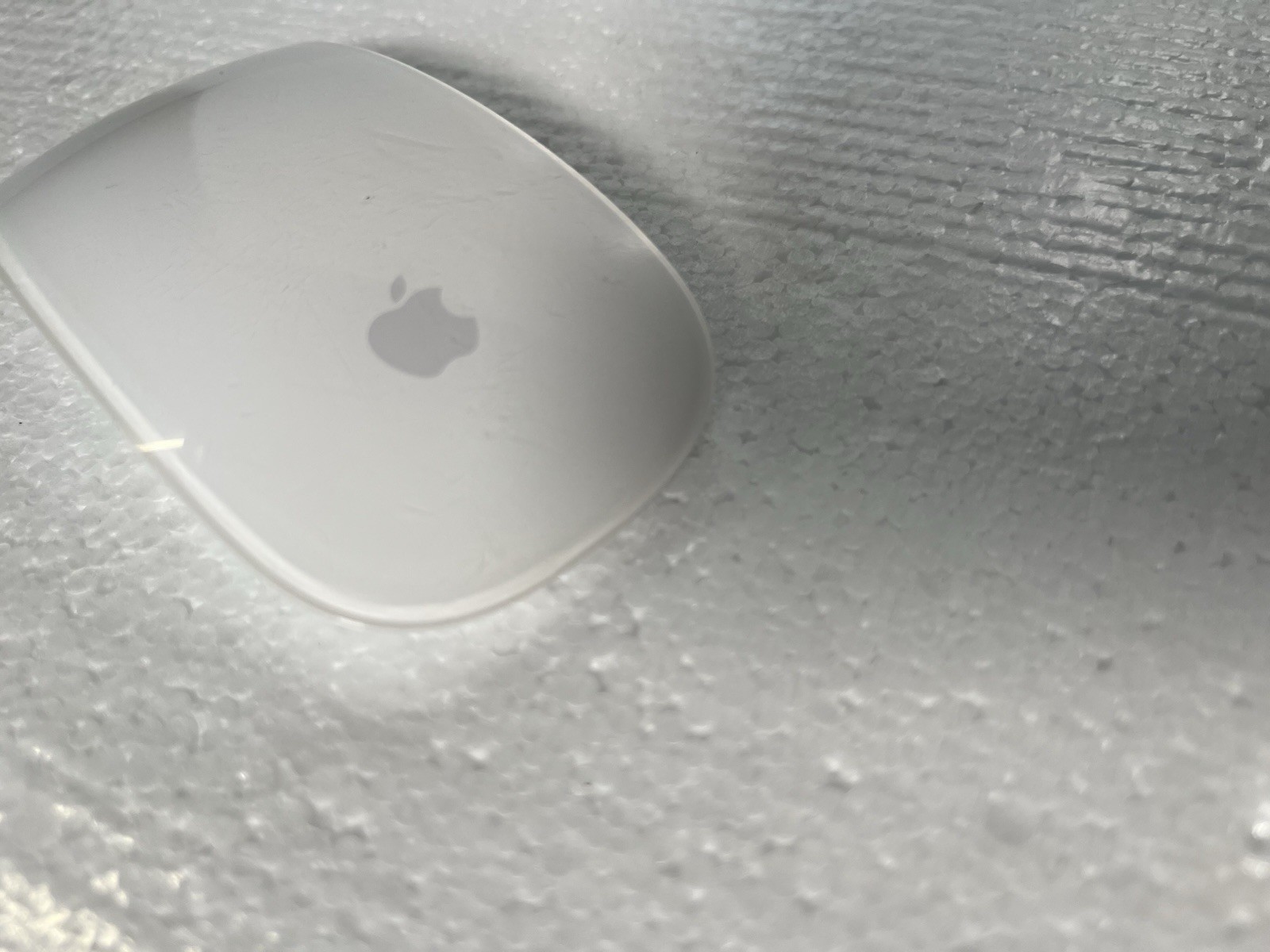 Apple Magic Mouse 2 A1657 Bluetooth Rechargeable Optical White Silver