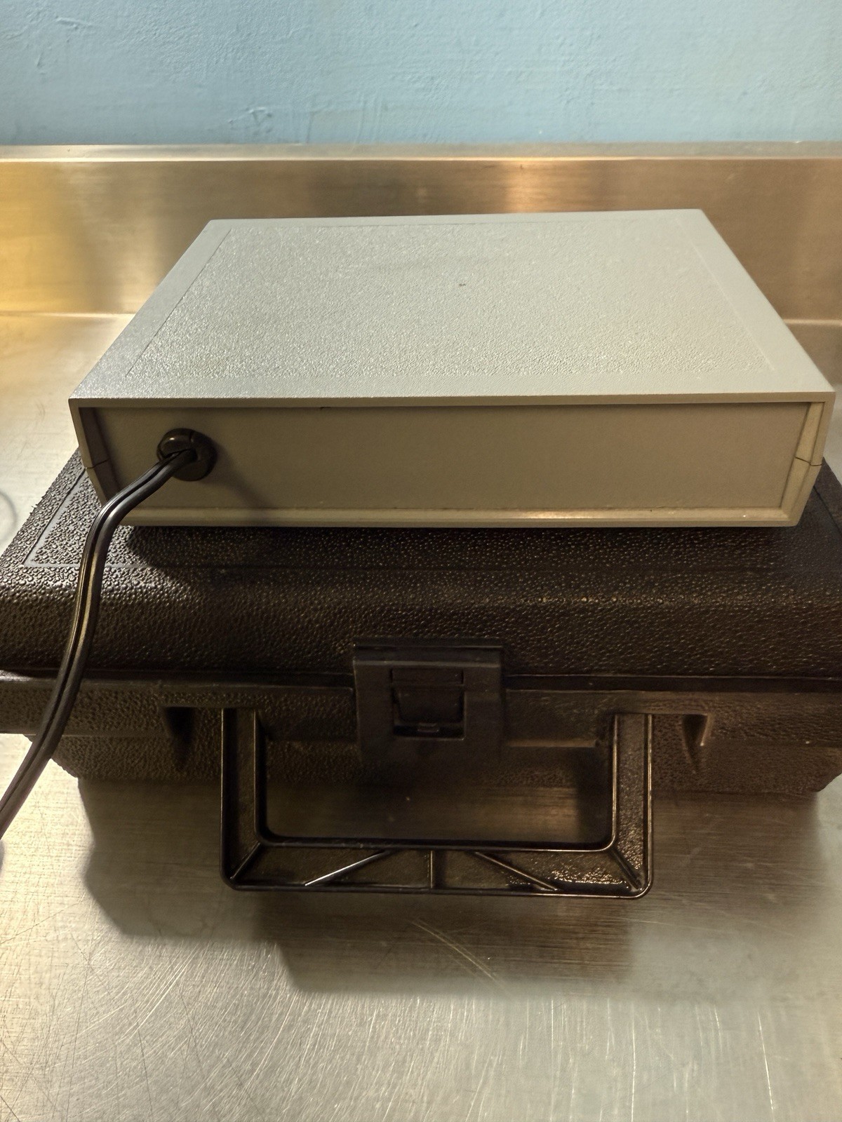 PRi - Vintage Arcade RGB Test Pattern Generator For cab Monitors! Powers On!