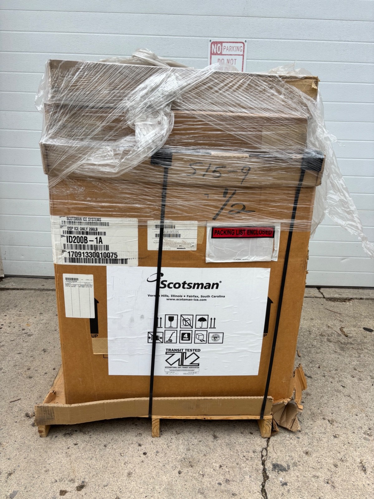 NEW Scotsman ID200B-1A 200 Pound Ice Dispenser w/ Adapter Kit  NEW