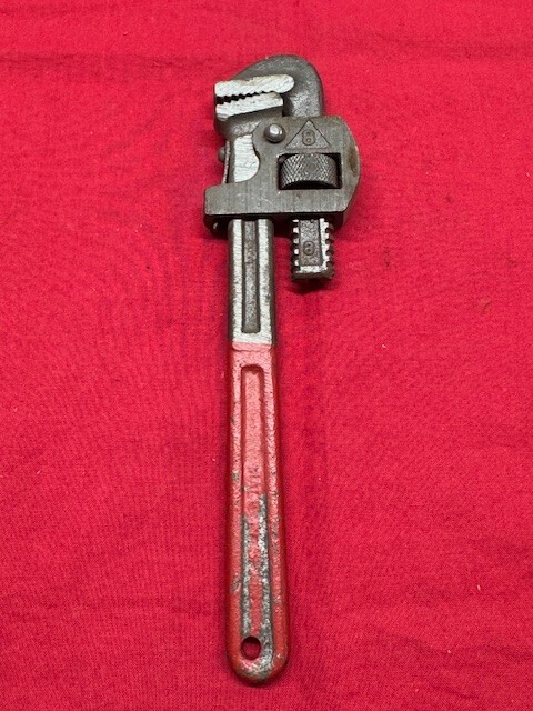 Unbranded Pipe Wrench, 8"  Steel  Vintage! - Long Arm