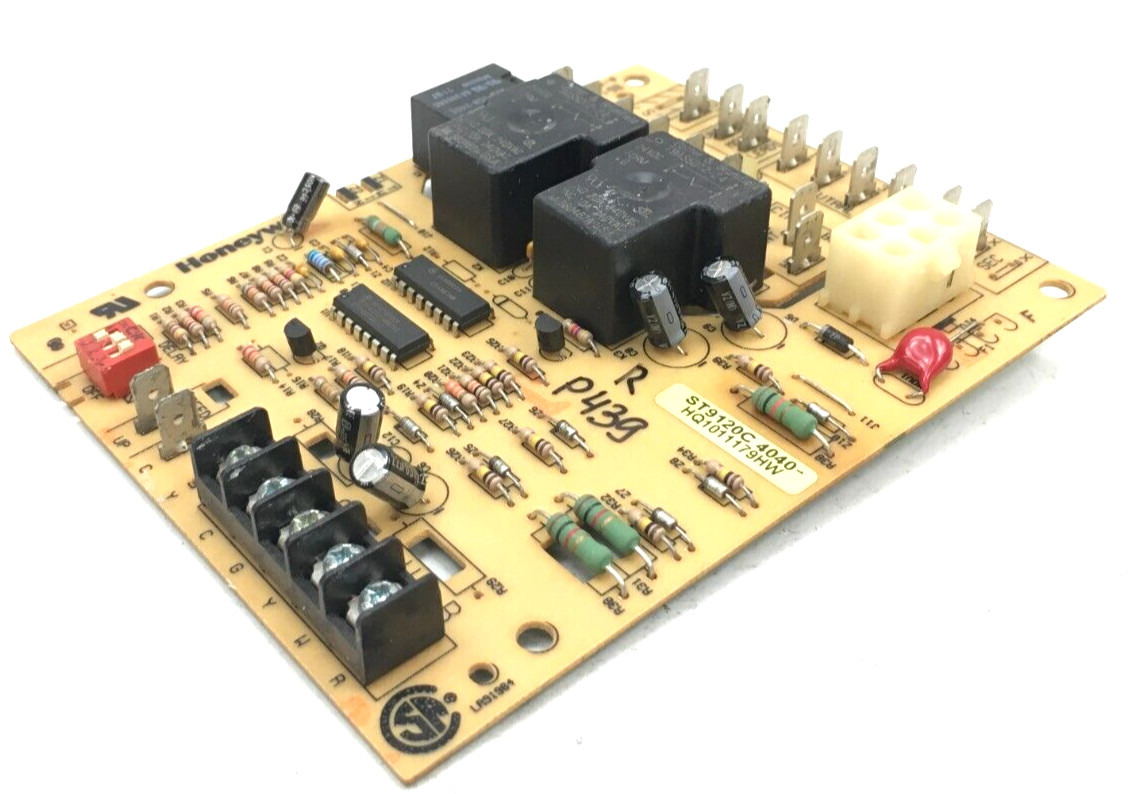 Honeywell ST9120C4040 Furnace Control Board HQ1011179HW used refurbished #RP439