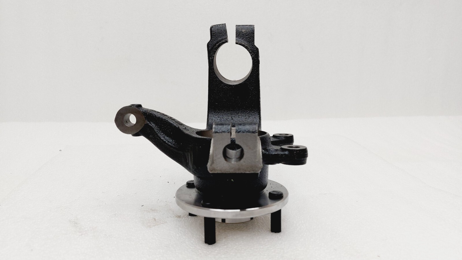 2006-2011 Ford Focus Moog Front Driver Side Steering Knuckle Assembly LK003