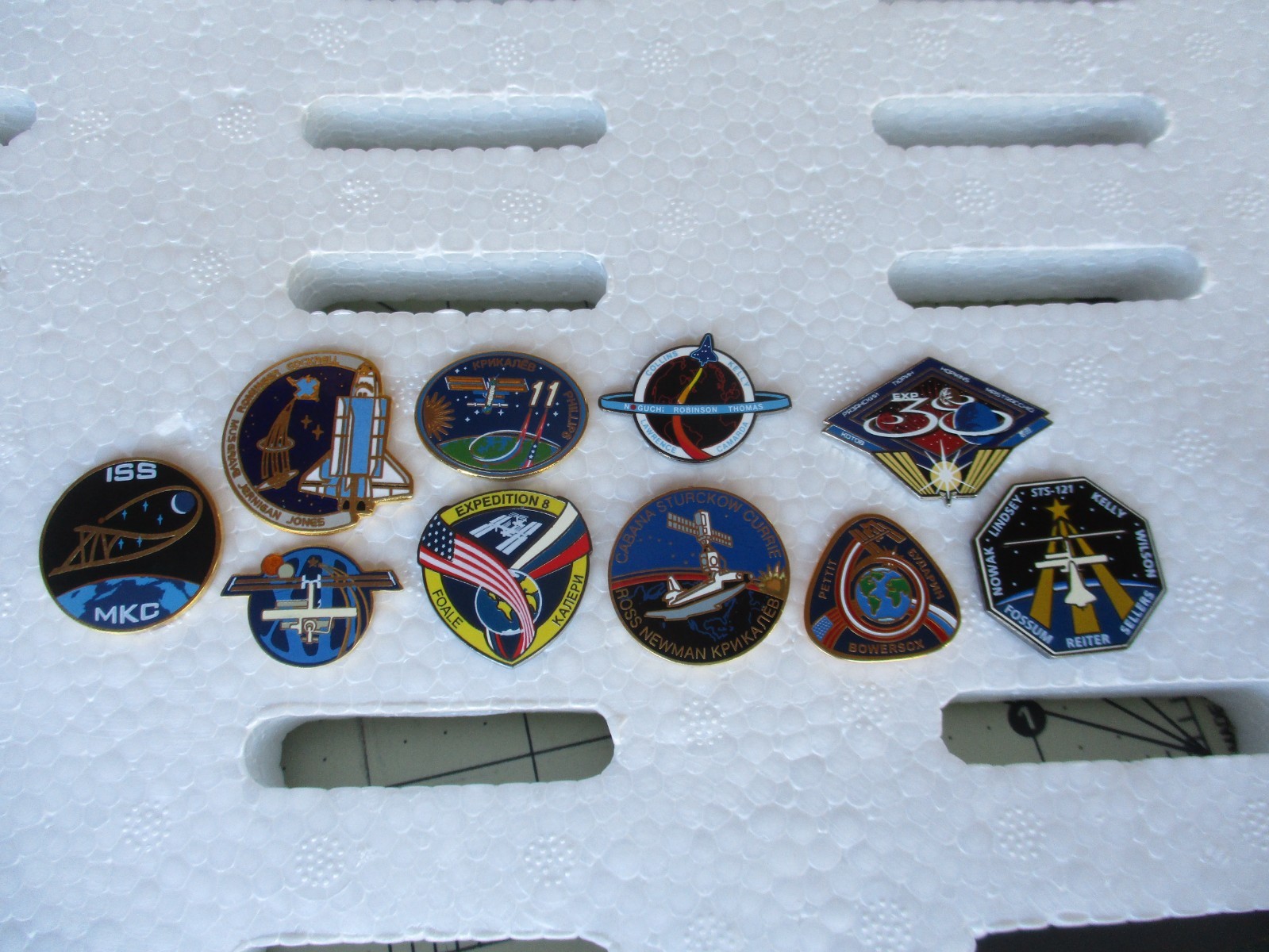 Vtg Lot of NASA Shuttle, Space Lab, ISS Pins from Boeing, NASA, 10 Pin Lot 2