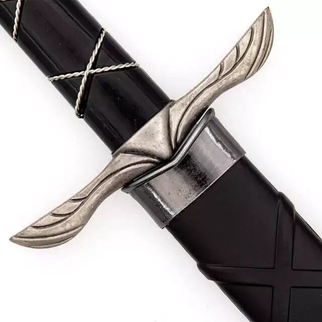 Shadow Wing Midnight Avenger Dagger with a Wing-shaped Guard - Overall 16"