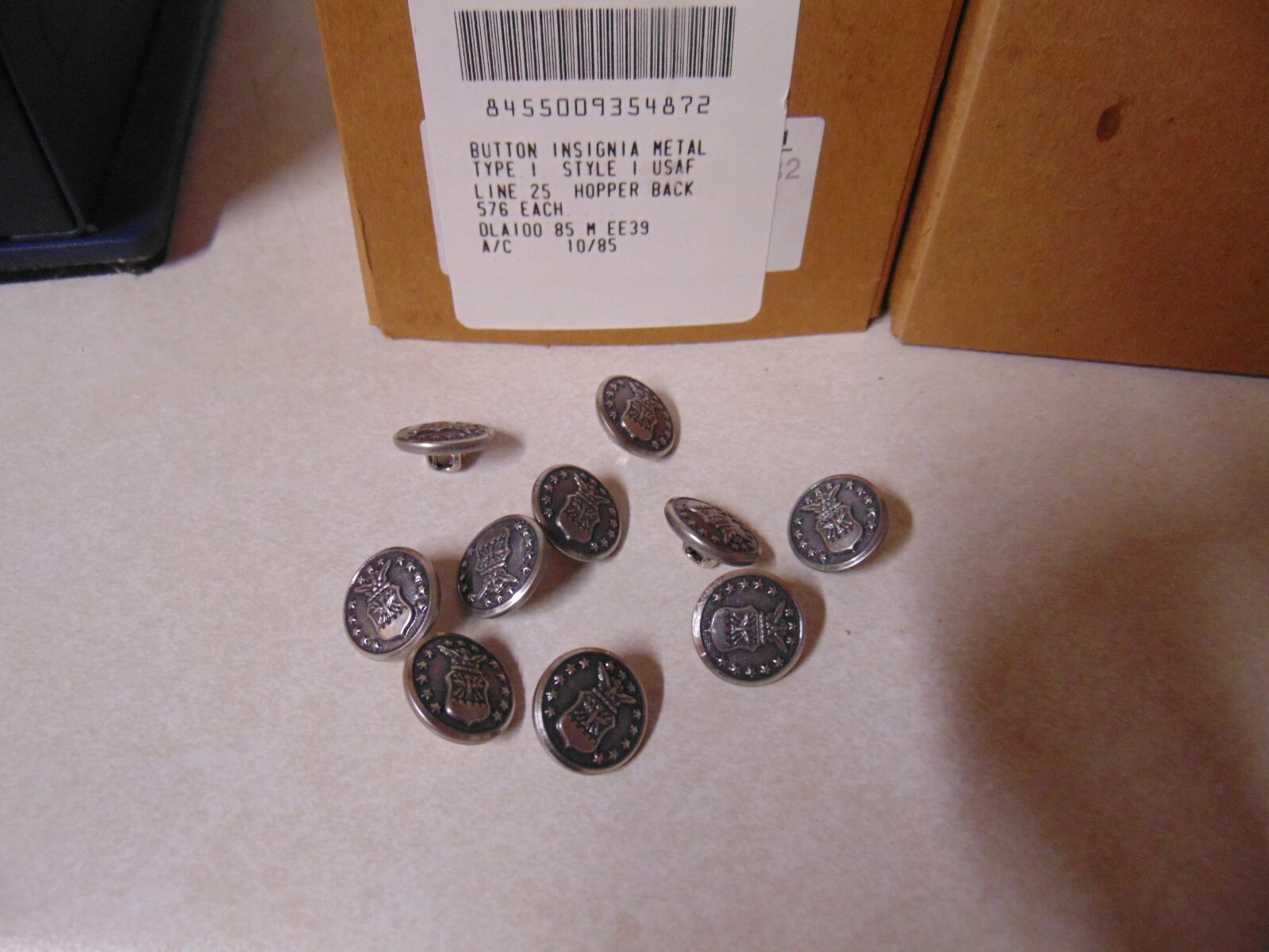 MILITARY INSIGNIA BRAND NEW METAL USAF BUTTON SET OF 10 HOPPER BACK