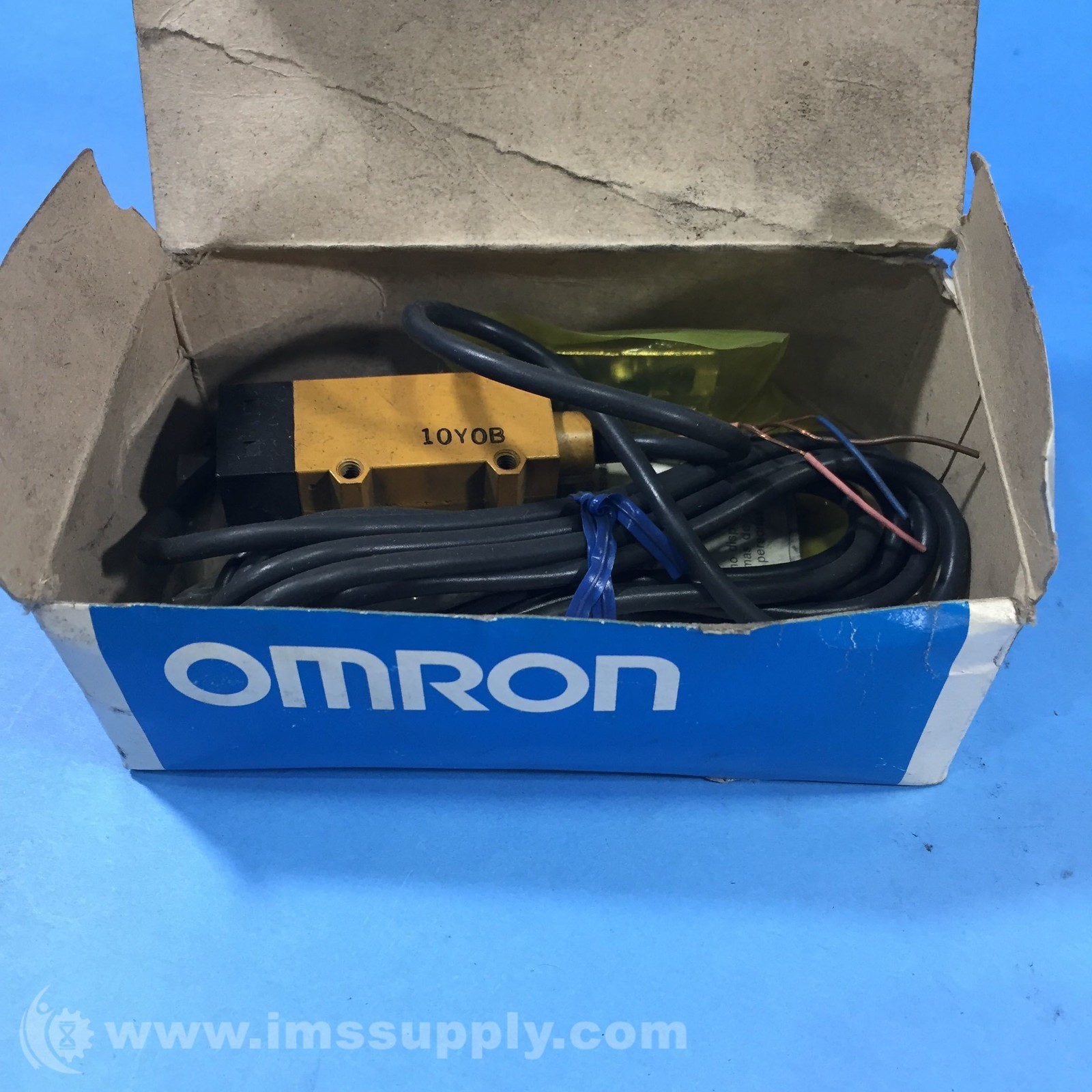Omron E3S-5E4 Photoelectric Sensor FNOB