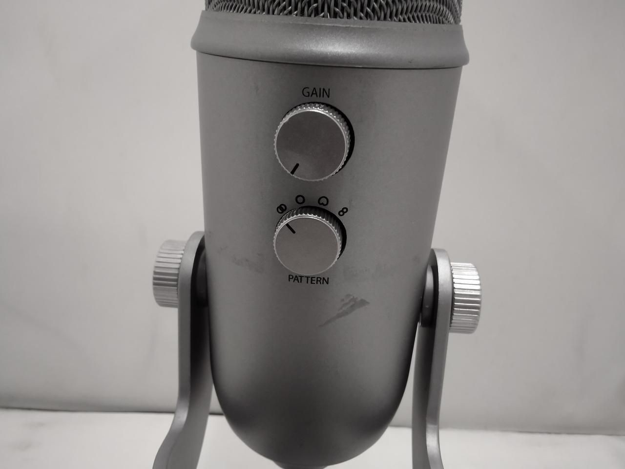 BLUE USB Microphone YETI Used