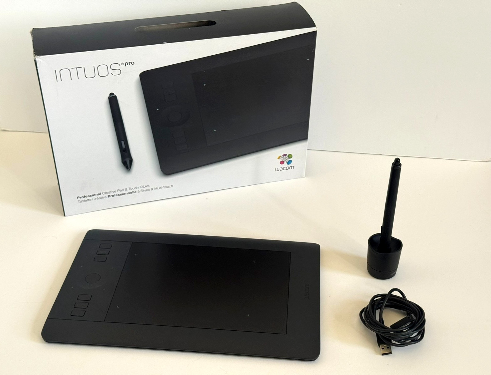 Wacom Intuos Graphics Drawing Tablet - lightly used, great for creativity!