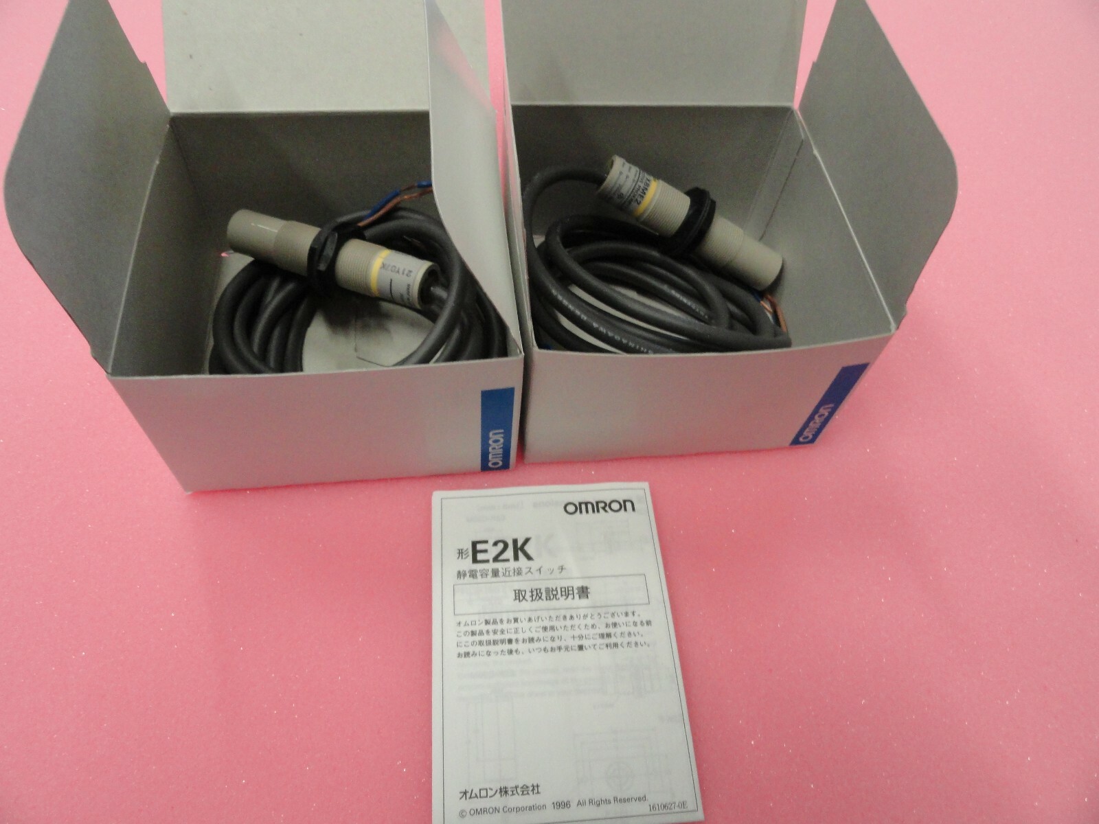 Lot of 2 Omron E2K-X8ME2 Capacitive Proximity Switch - New!!!