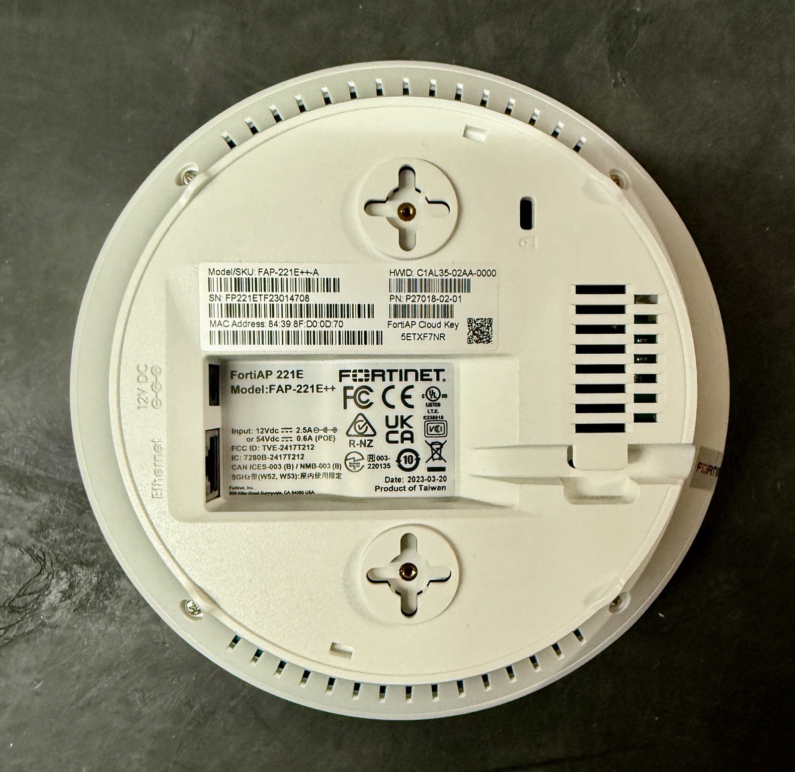 Fortinet FortiAP-221C 802.11ac 867 Mbps Wireless Access Point