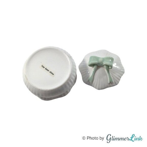 Delicate Green Bow Lidded Round Fine Bone China Trinket Box