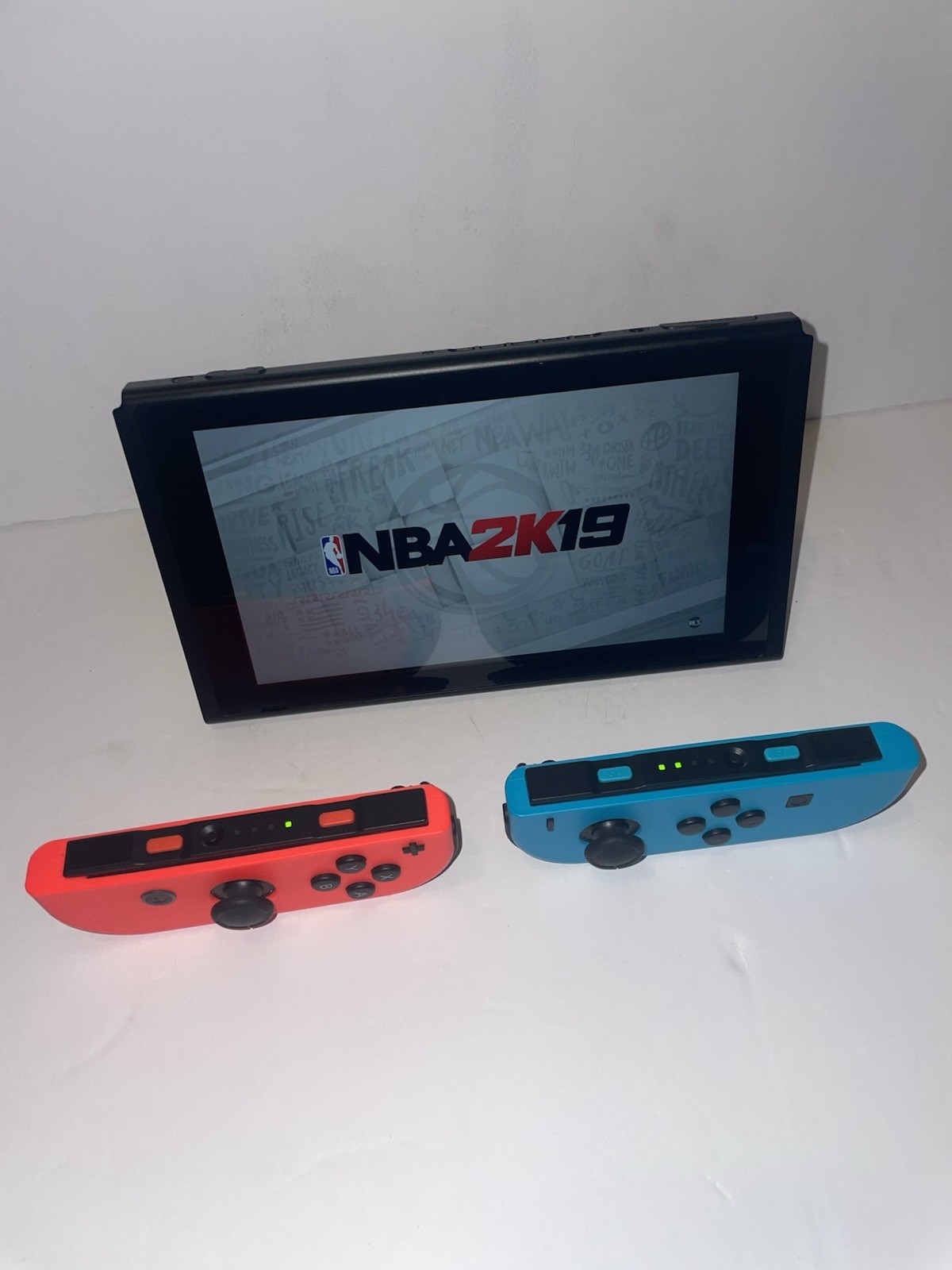 Nintendo Switch Console Bundle Joy-Con Controllers Case Games (Read Description)