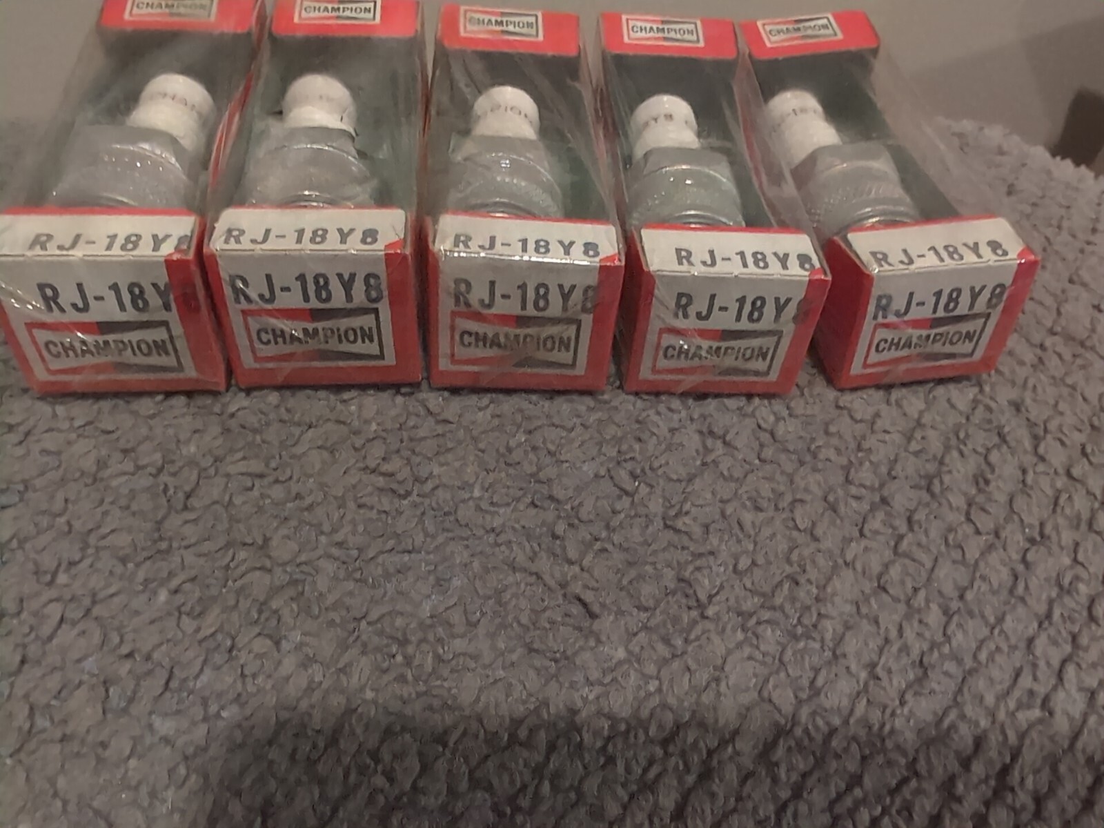 (5) pack NOS NEW CHAMPION RJ-18Y8 Spark Plug Resistor vintage px1