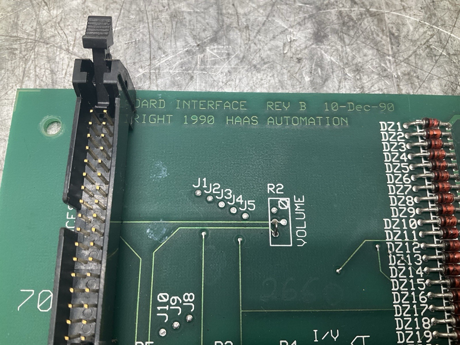 Haas CNC Milling Machine Board Keypad Interface to Processor VF-0 1994 Brushed S