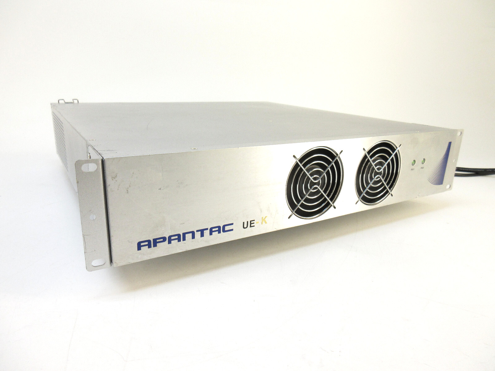 APANTAC TAHOMA UE-4-K - 4 Input 4K/UHD HDMI 2.0 Multiviewer with OSD, KVM