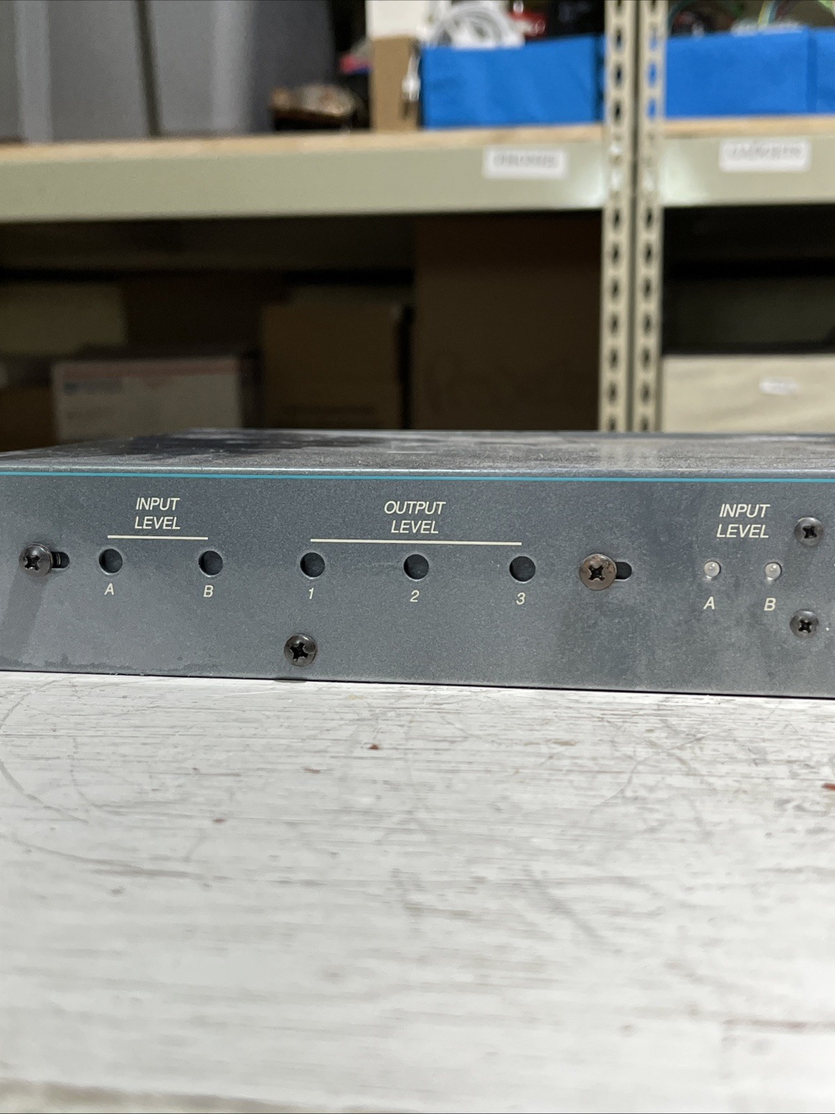 Peavey Architectural Acoustics IDL 1000 Multi-Tap Digital Delay Gray