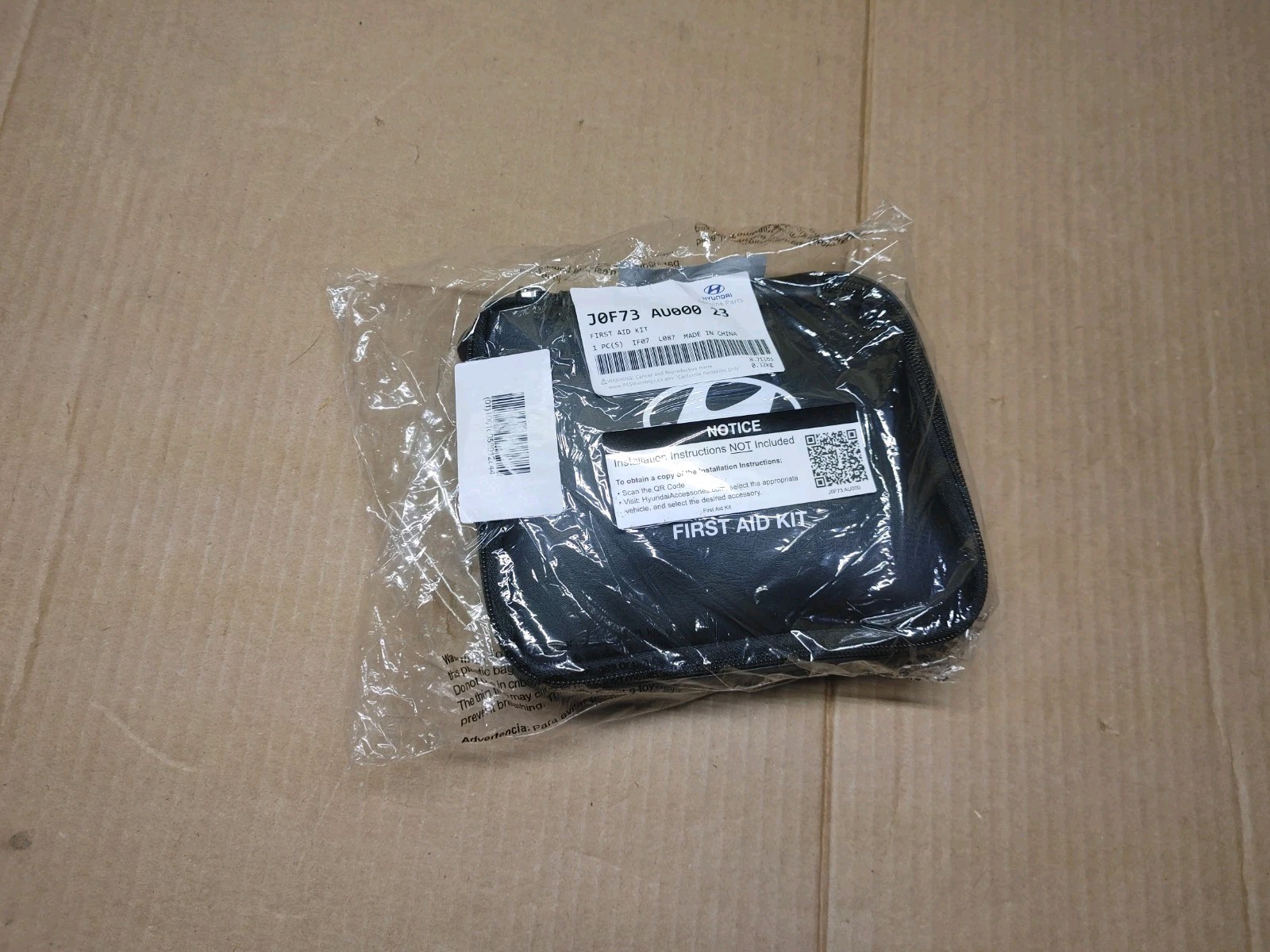 Brand New SEALED Hyundai First Aid Kit J0F73AU000OEM! 2023!
