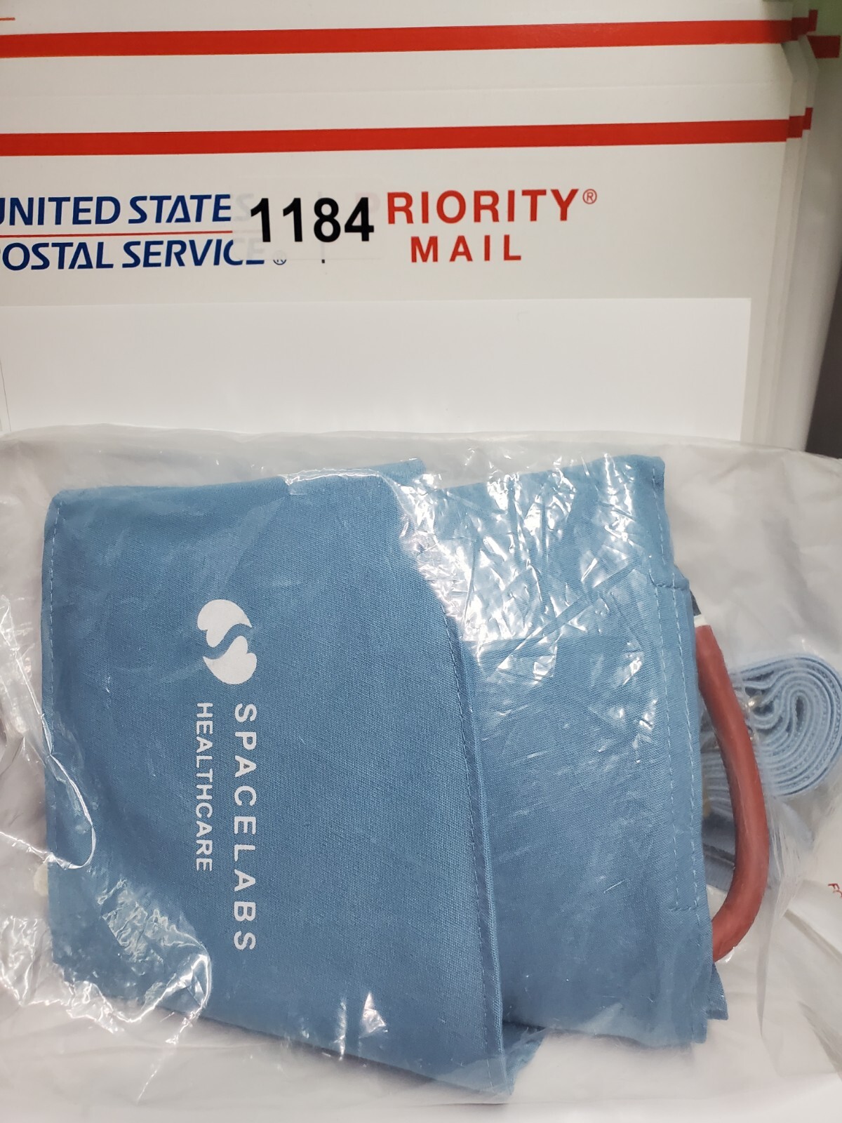 Spacelabs Medical Blood Pressure Cuff Adult XL Adult Cuff 016-0109-05Q  38-50 Cm