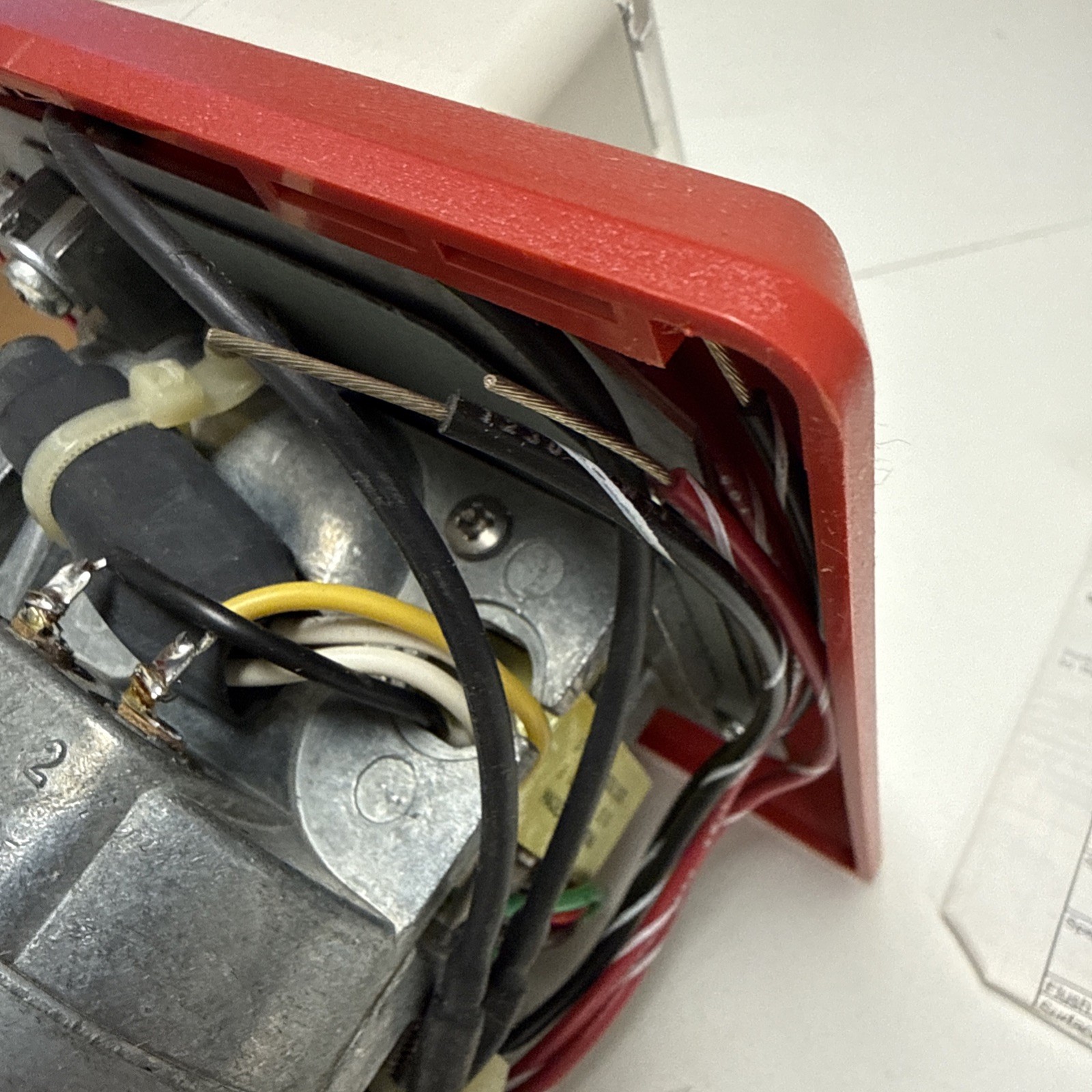 MIRTONE EDWARDS INT-7AR RED Speaker Strobe 70v RMS VERY HEAVY DUTY