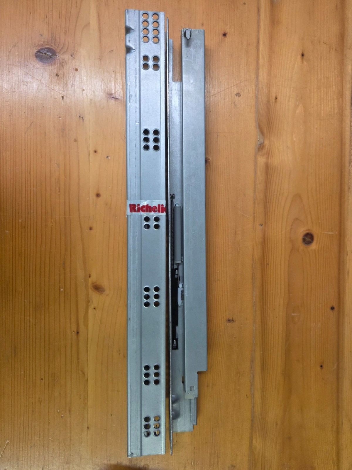 Richelieu 21" Impulse Undermount Drawer Slide Sets - 2Sets