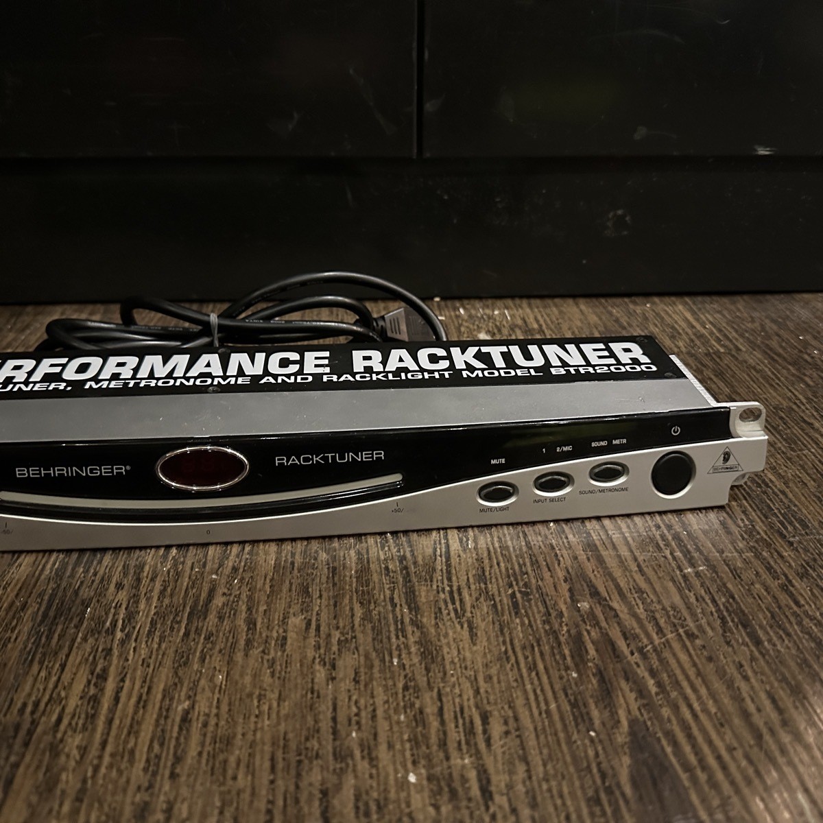 Behringer BTR2000 High Performance Racktuner used