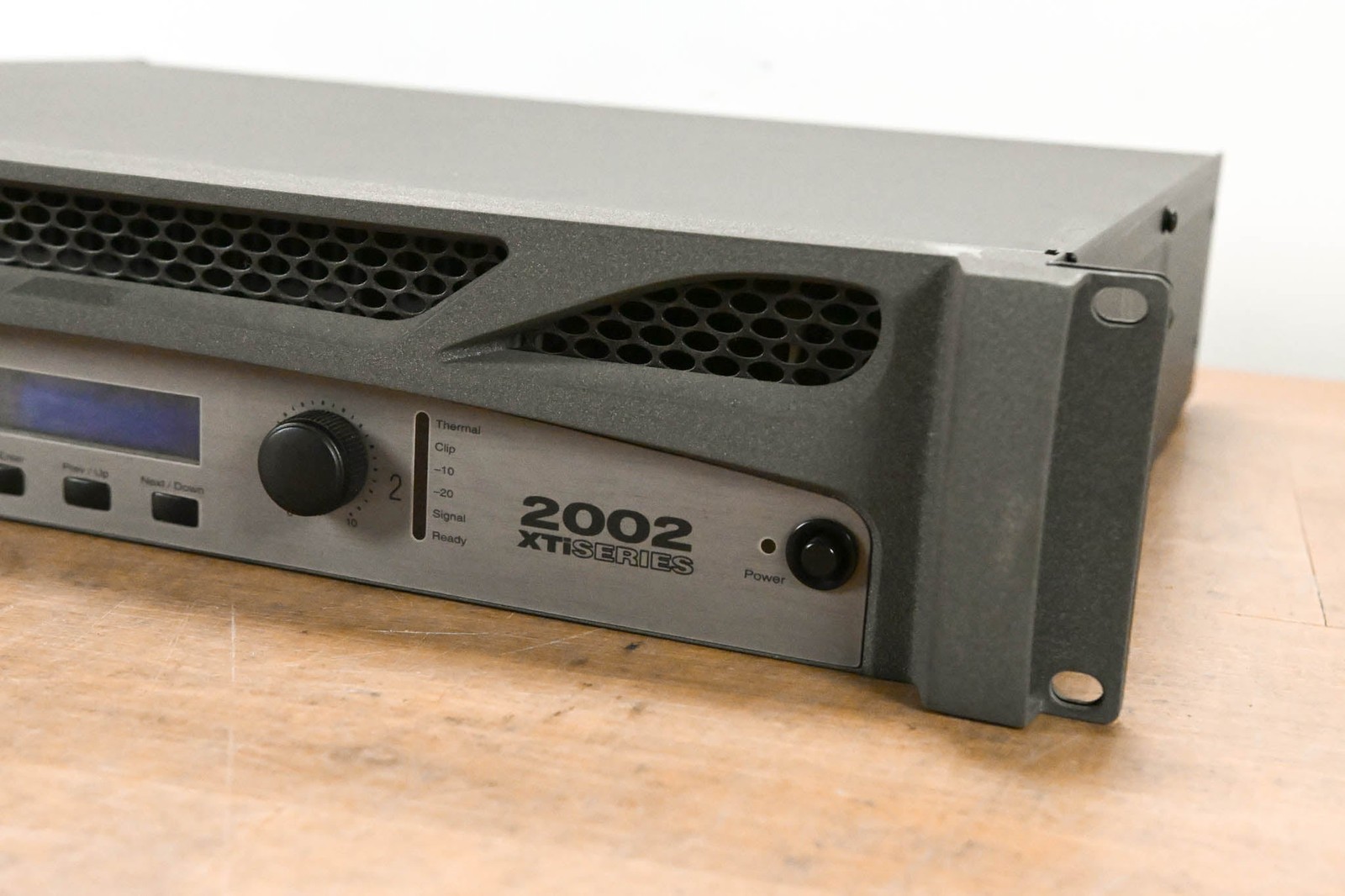 Crown XTi 2002 2-Channel Power Amplifier CG013CZ