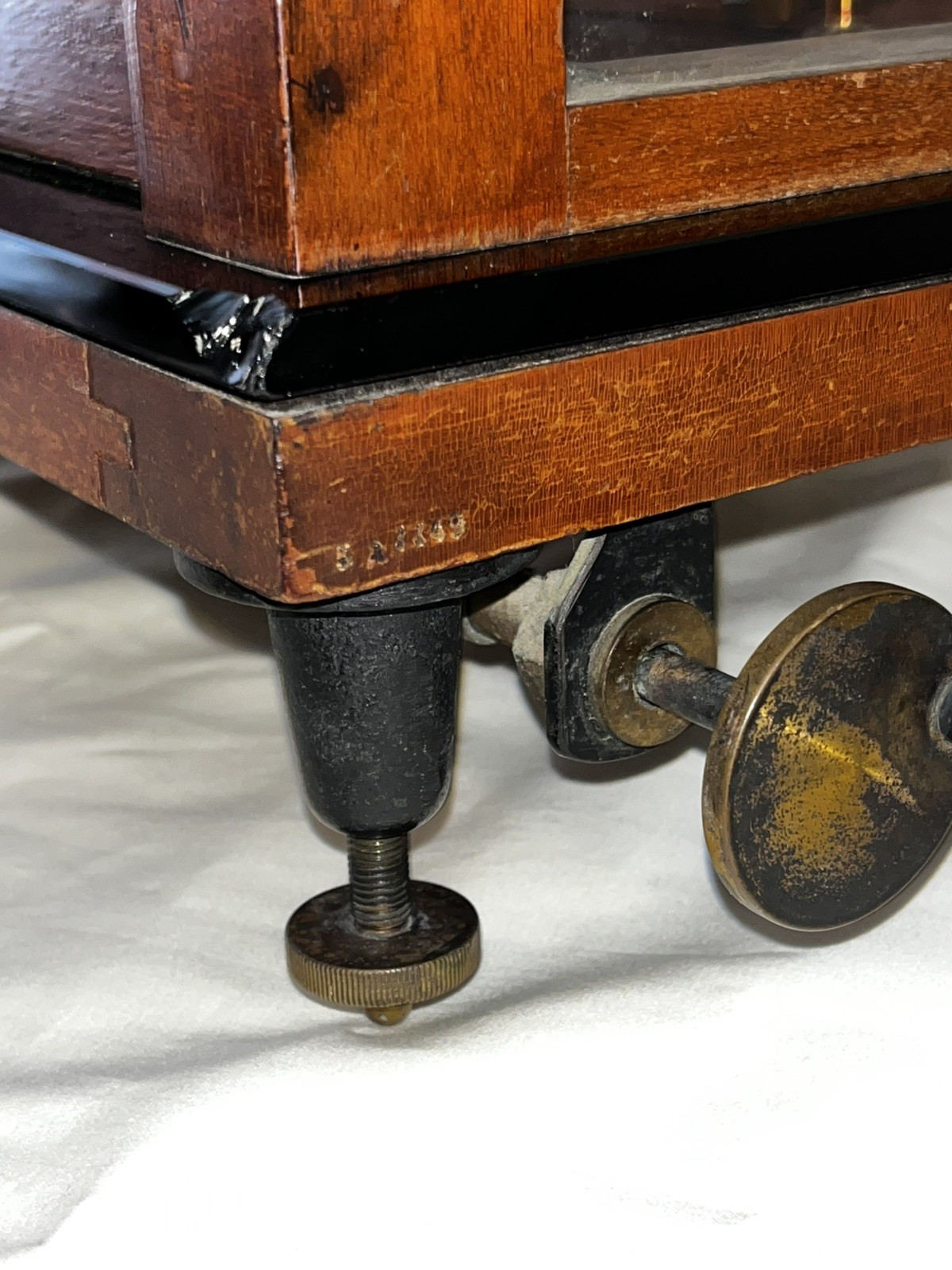 Antique Seederer-Kohlbusch Scientific Balance Scale.