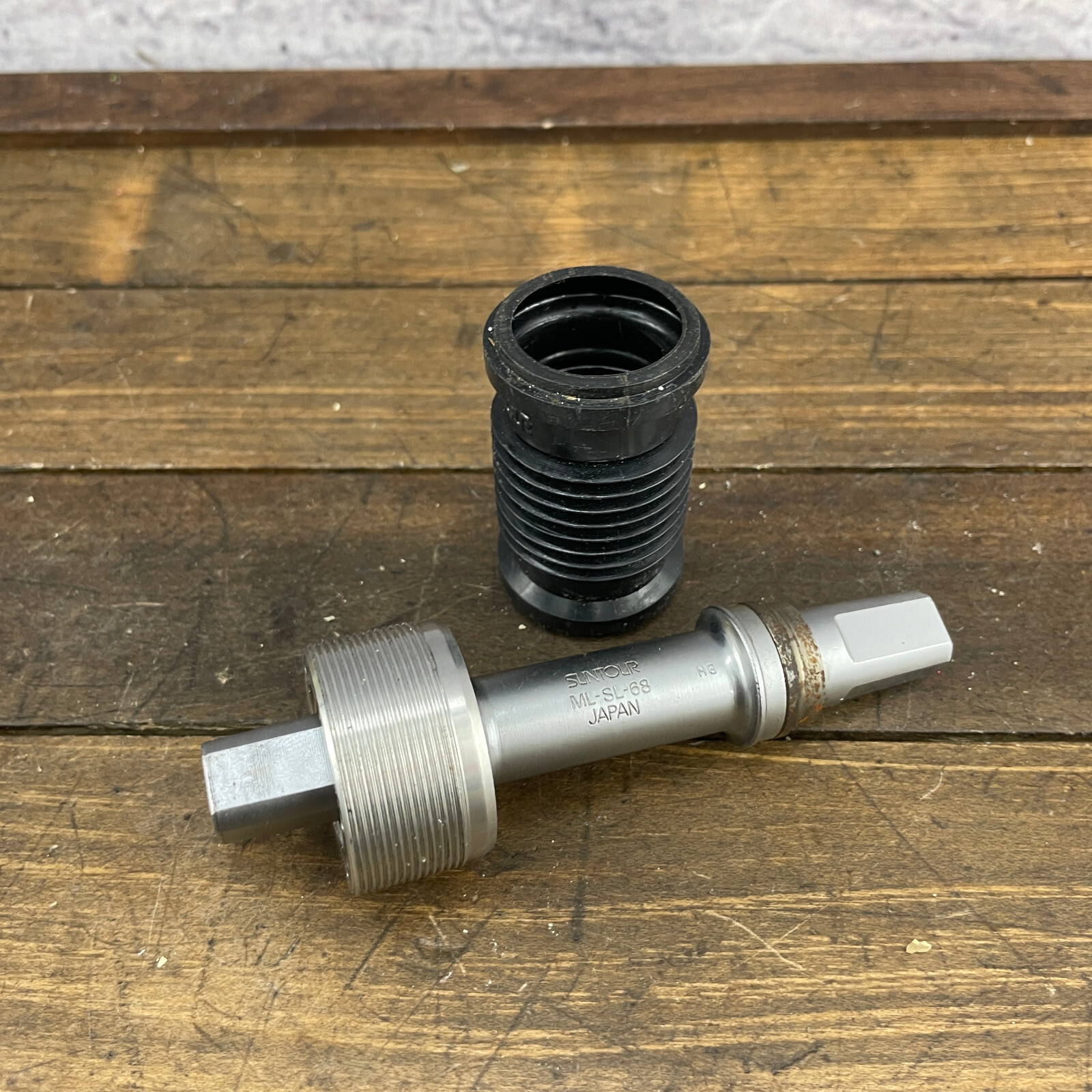Vintage Suntour Bottom Bracket  Parts 68 36 x 24 Italian Thread Cup Spindle