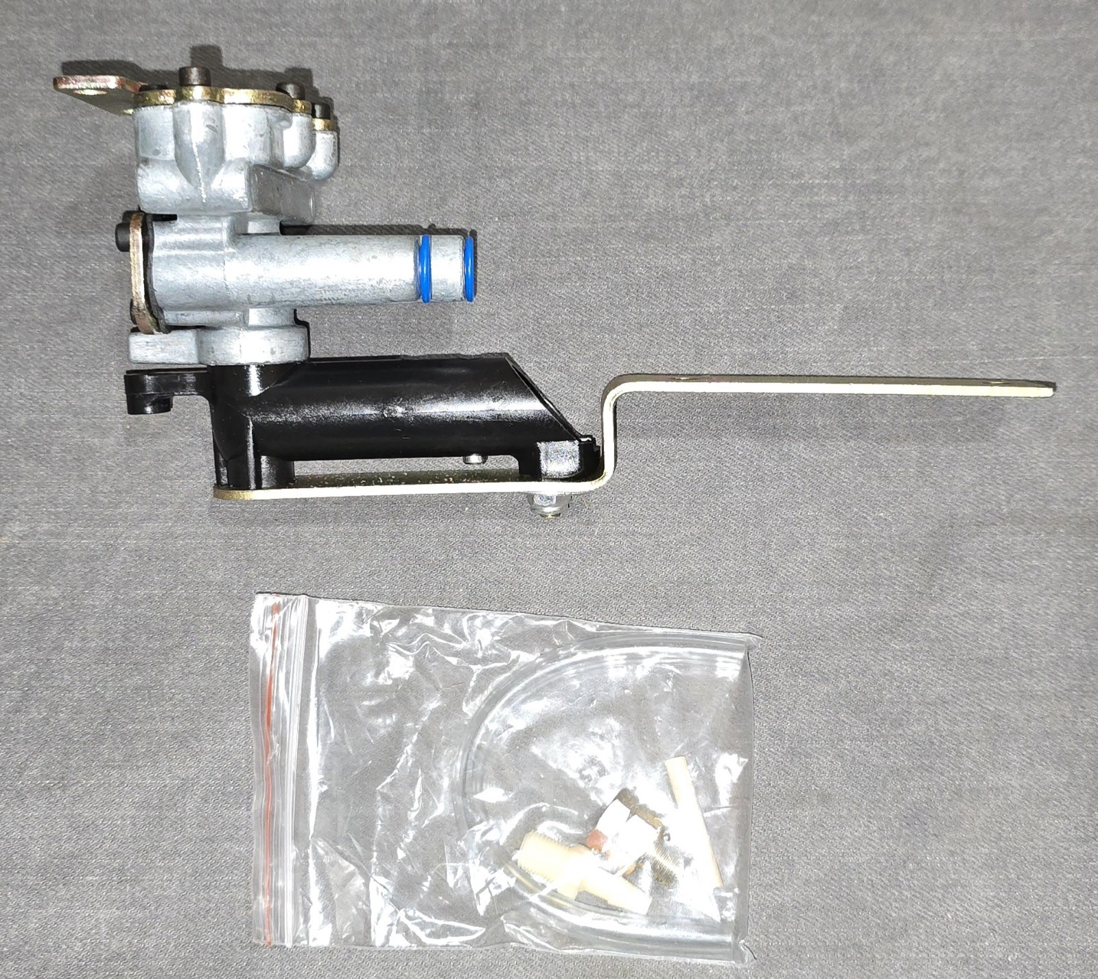 Air Height Control Leveling Valve Kit 90054007 for Trucks & Trailers