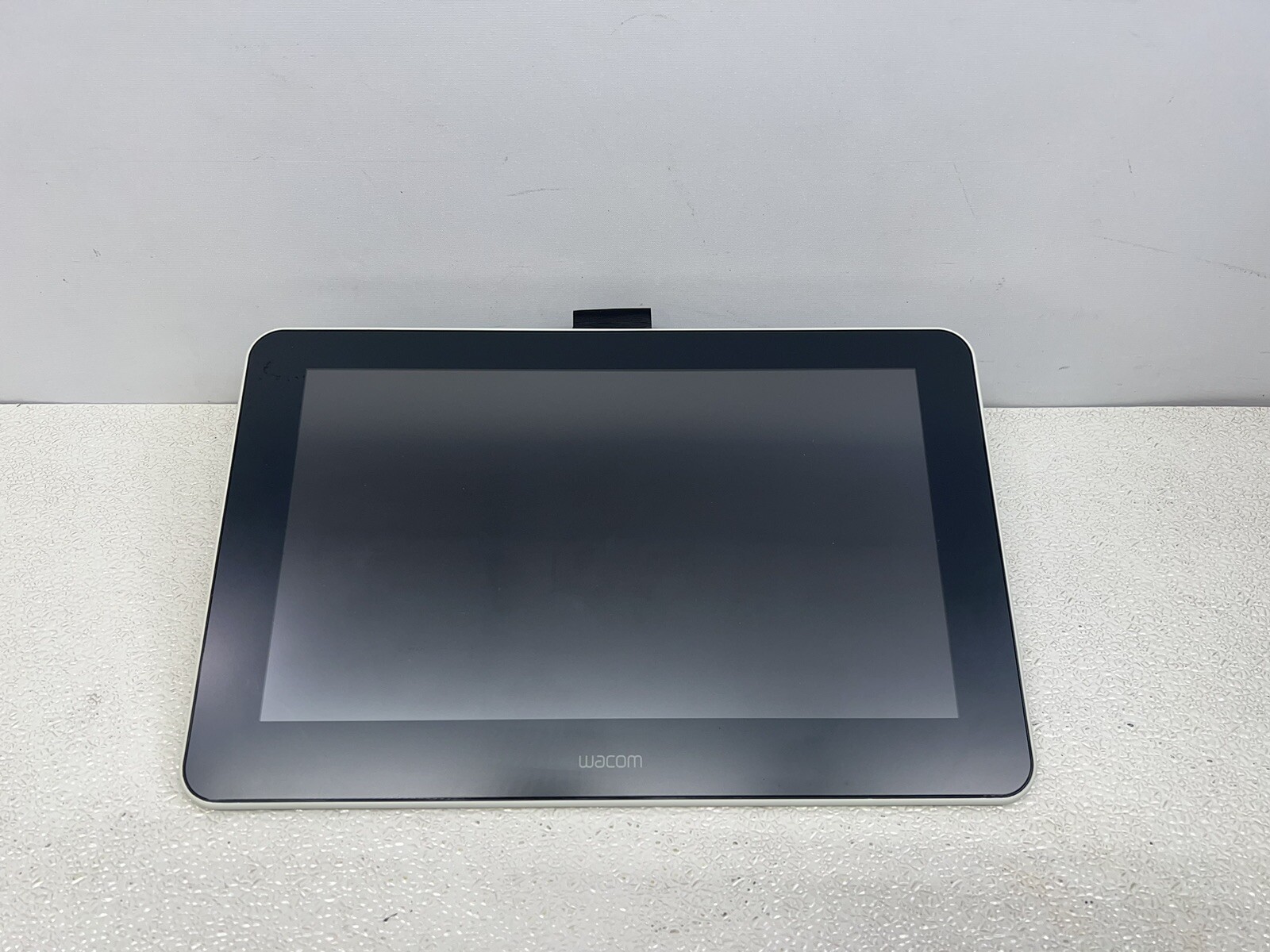 Wacom One 13.3 inch Graphics Tablet - Flint White (DTC133W0A) -