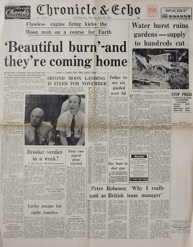 NORTHAMPTON CHRONICLE & ECHO NEWSPAPER 22 JULY 1969 . MAN ON THE MOON APOLLO 11