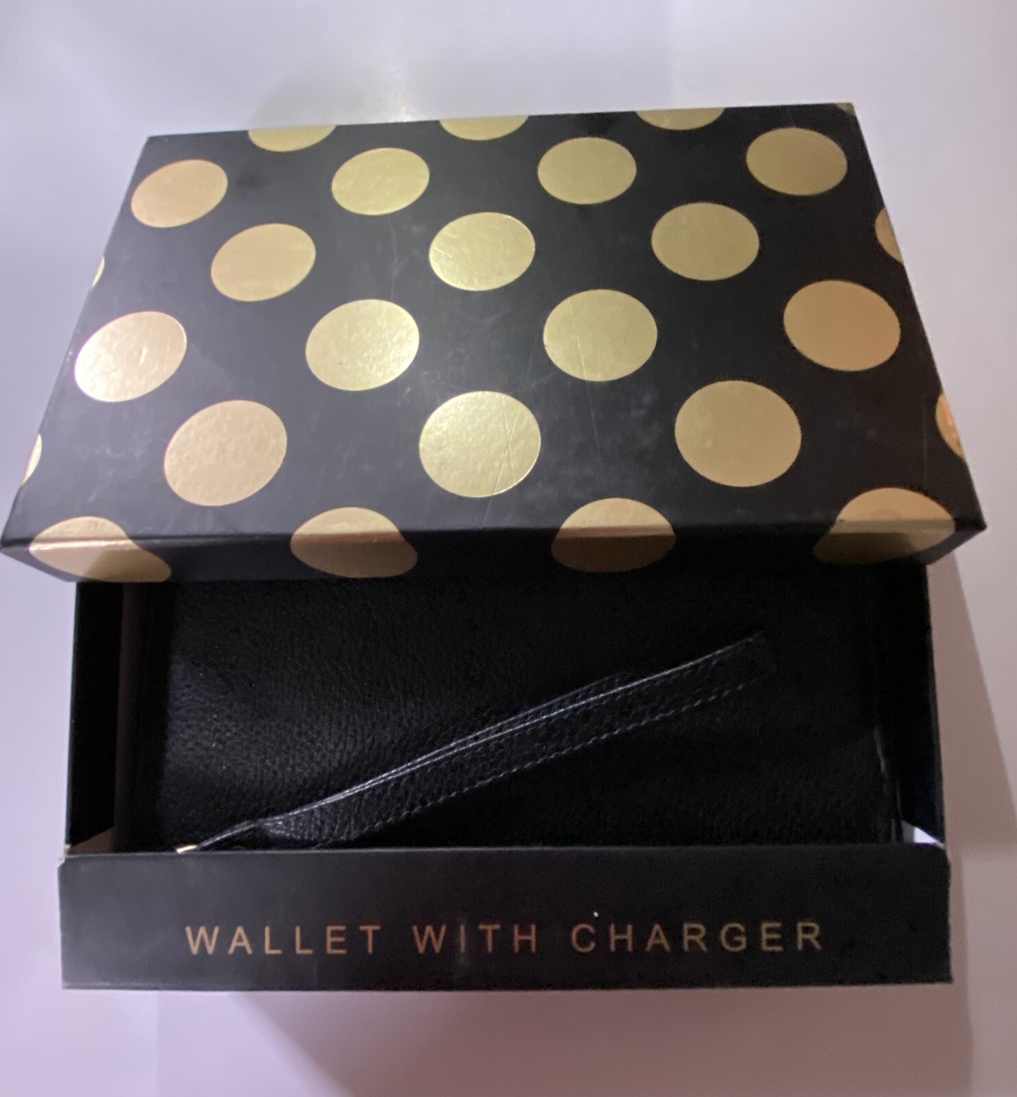 Charging Wallet.