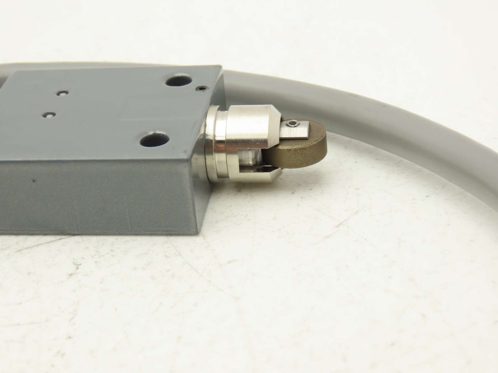 Honeywell 914CE2-3 MICRO SWITCH Miniature Precision Limit Switch Silver Contacts