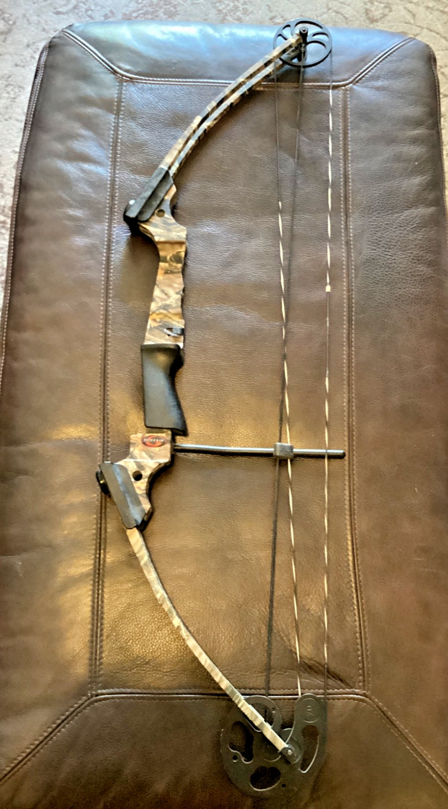 Genesis R Hand Bow (Lost Camo) Color 39”