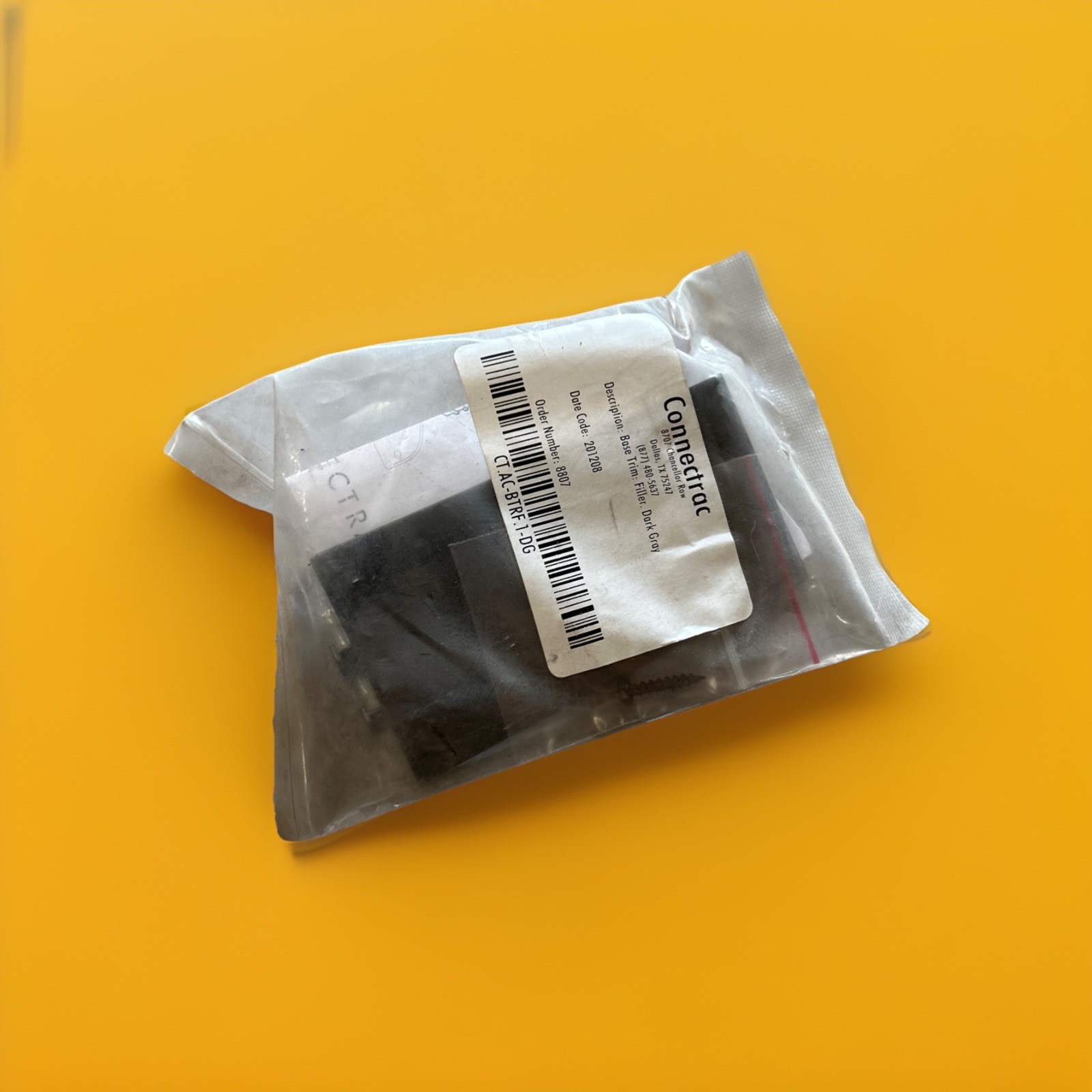 🔥(AN) Connectrac CT.AC-BTRF.1-DG Base Trim Filler Dark Grey Floor Cable Managem