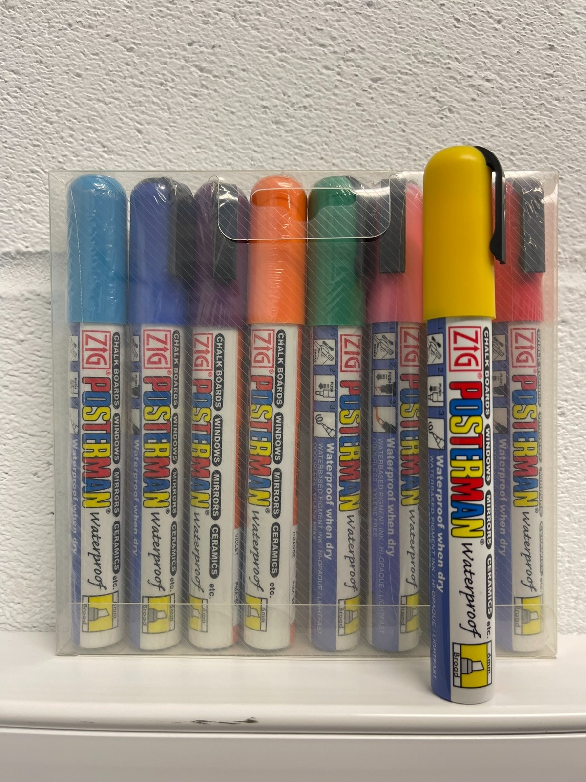 Kuretake ZIG Posterman PMA-50 Waterproof Chalk Pen – (8 Pack) Multicoloured