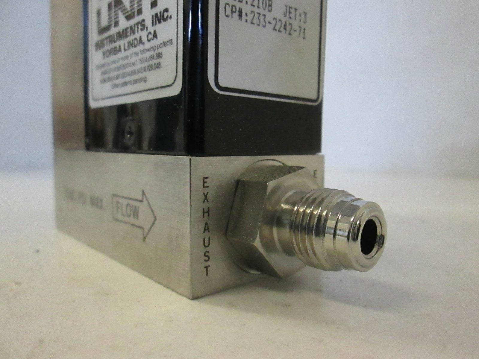 Unit UFC-1400, Mass Flow Controller MFC, Ar, 3 SLM, Used