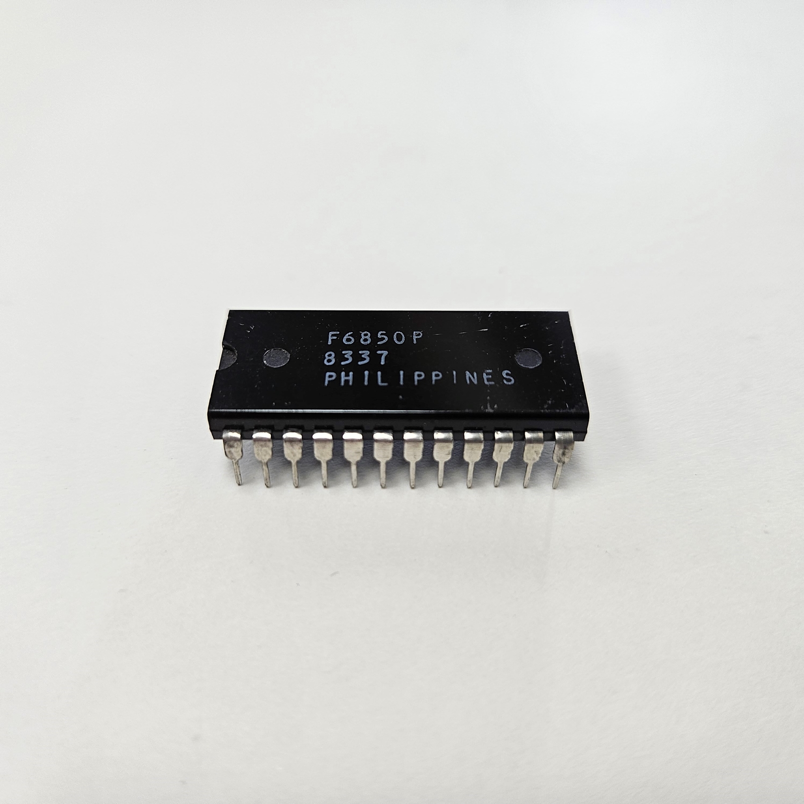 F6850P FAIRCHILD INTEGRATED CIRCUIT X1PC