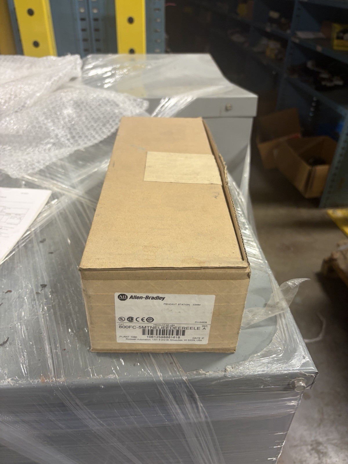Allen-Bradley 800FC-5MTNEUEEDEEREELE Station 5 Button E-Stop OPEN BOX