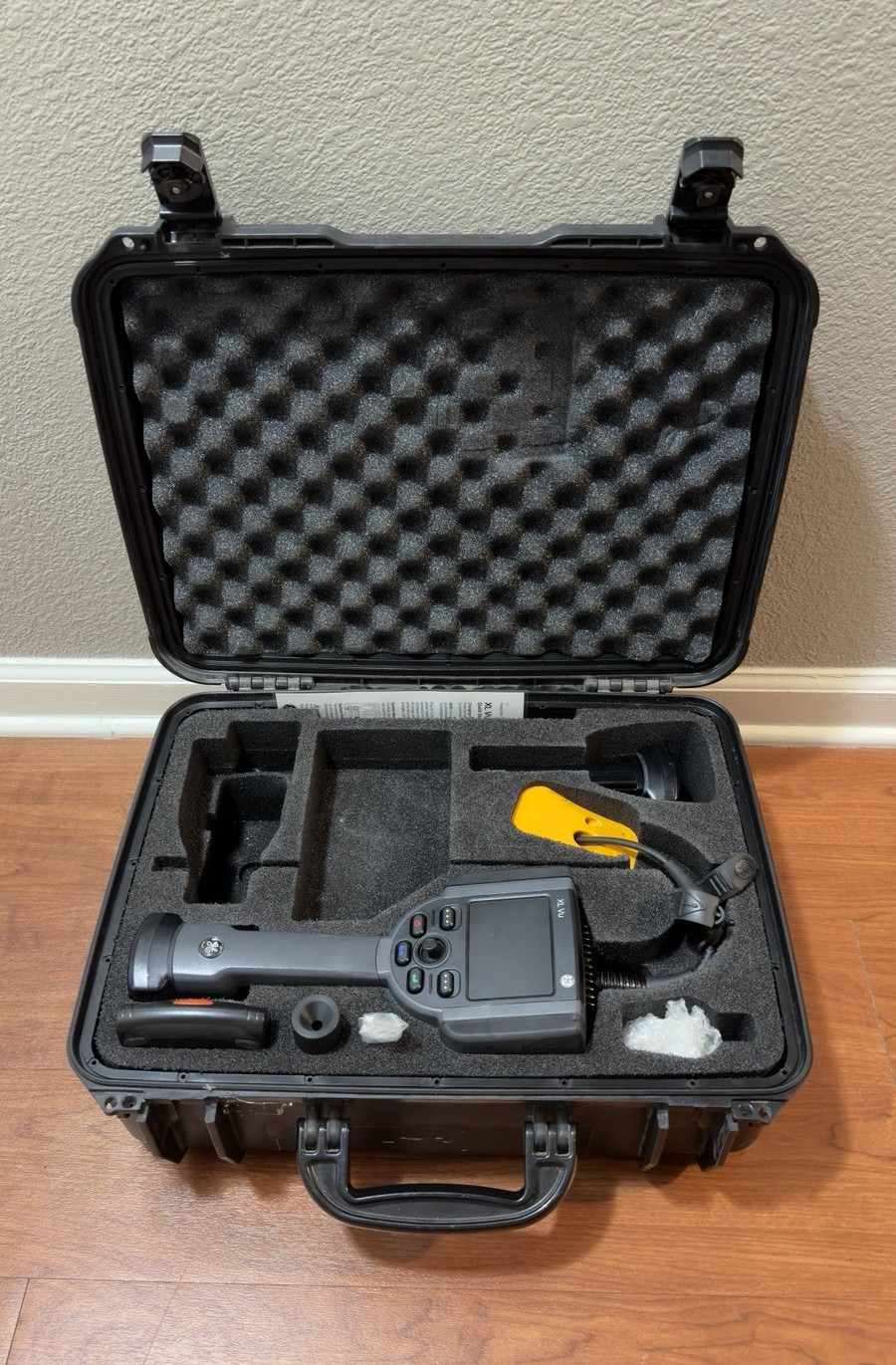 GE XL Vu Video Borescope Flexible 1m 6.1mm LCD Display w/ Case