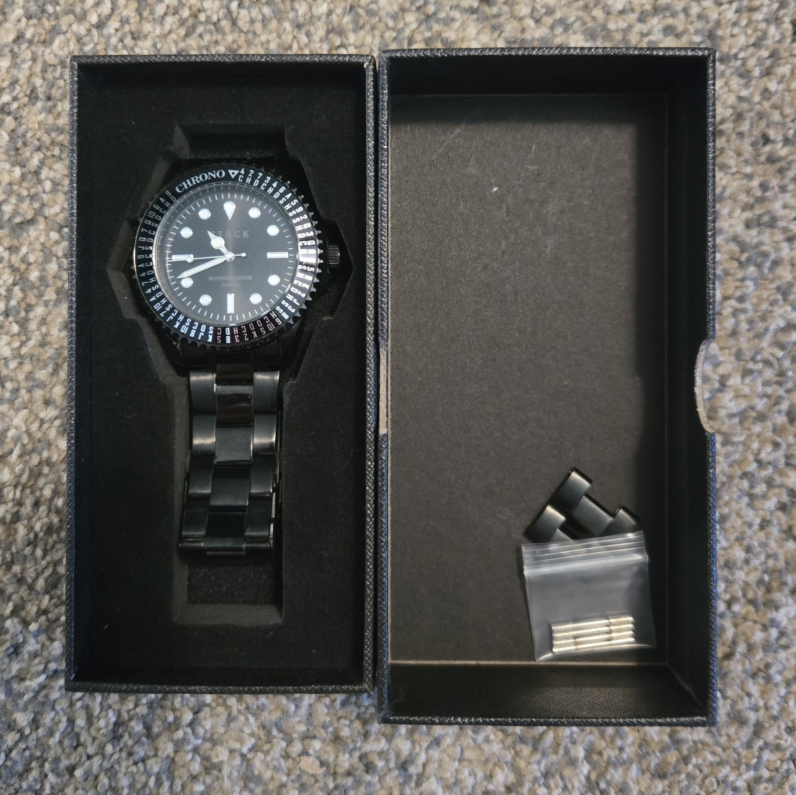 Stack Watch by Peter Turner & Geraint Clarke Card Magic Utility by Ellusionist