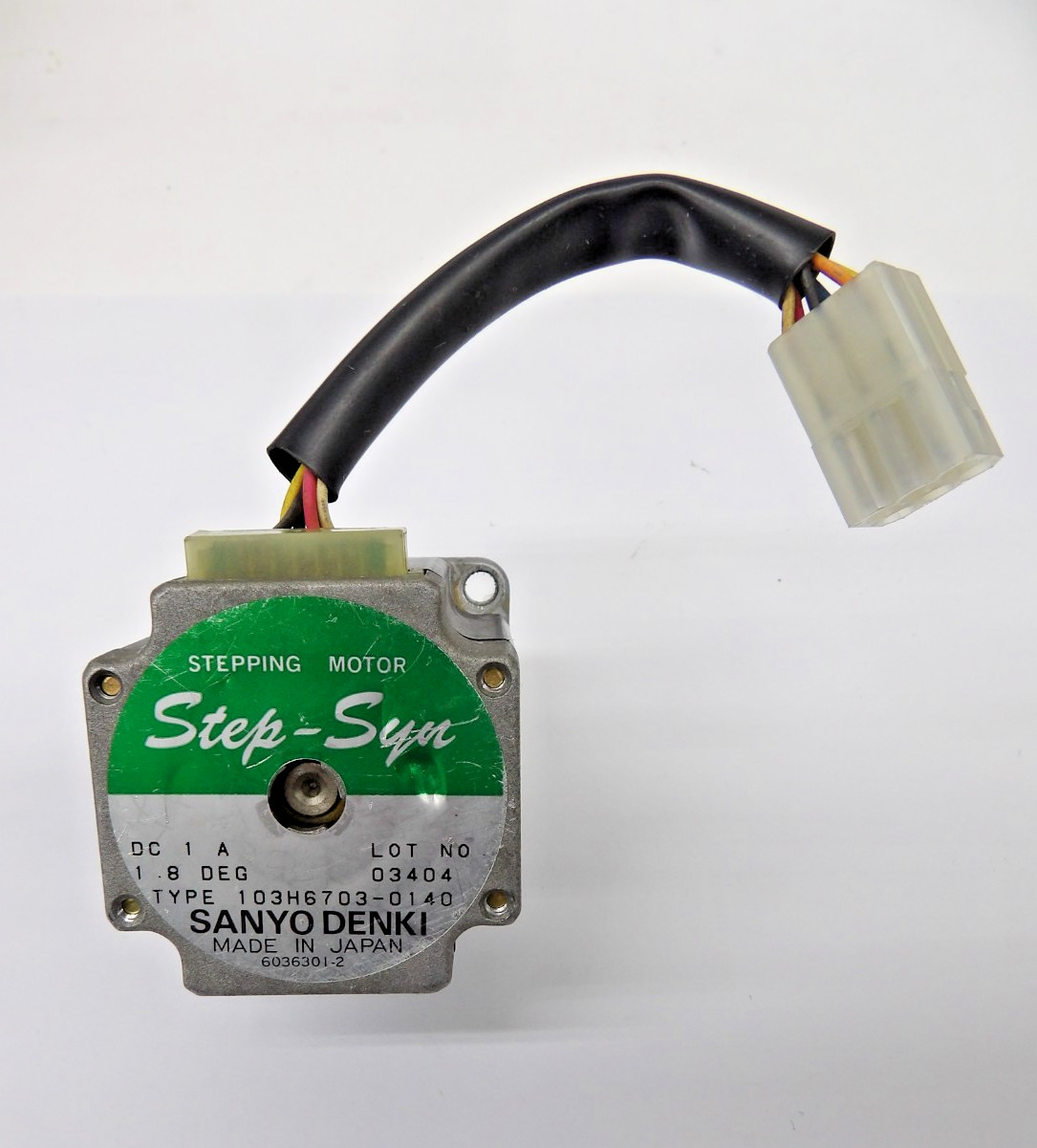 Sanyo Denki 103H6703-0140 Stepping Motor Step-Syn 1.8 Deg