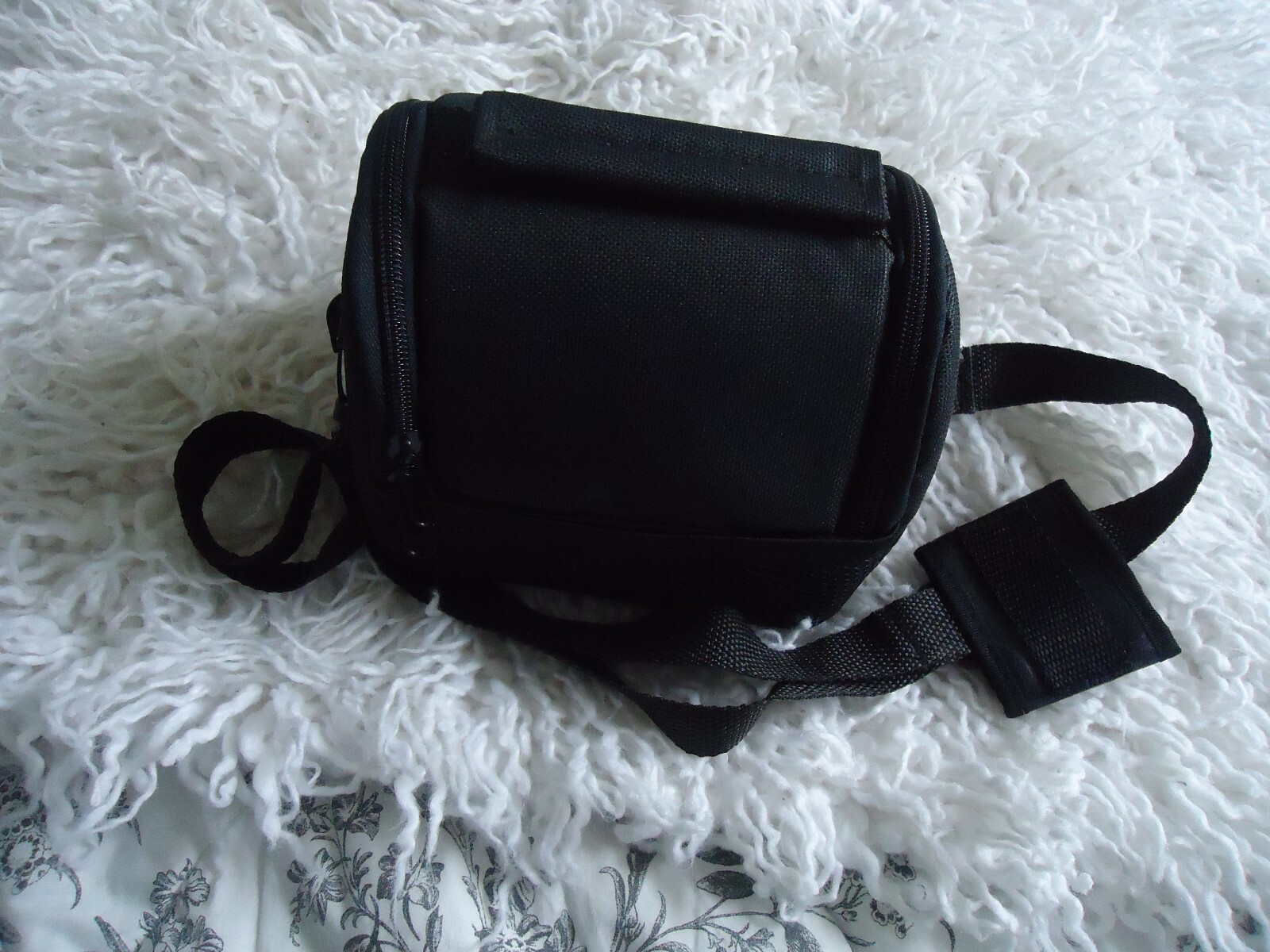 Beach Camera Black Padded Bag W/ Shoulder Strap Great Condition