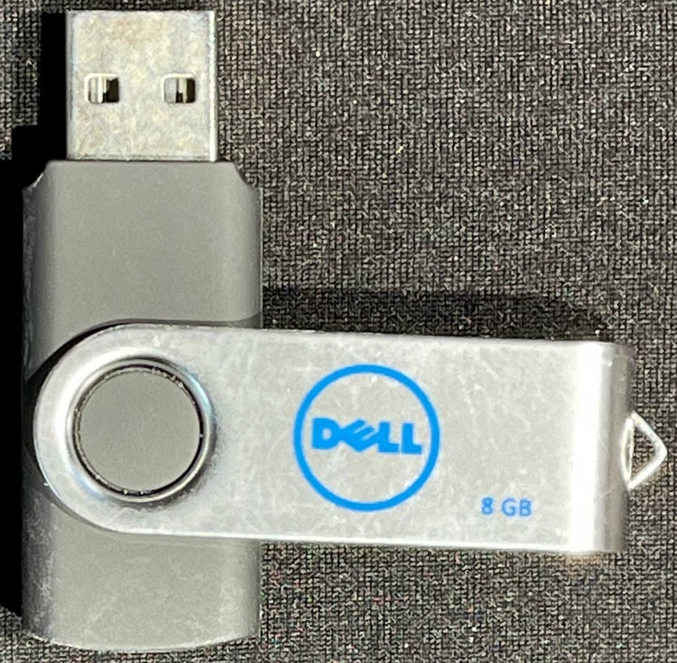Dell Media Mentor 8GB Windows 10 64Bit Recovery Media USB Thumb Drive / 0G8DV