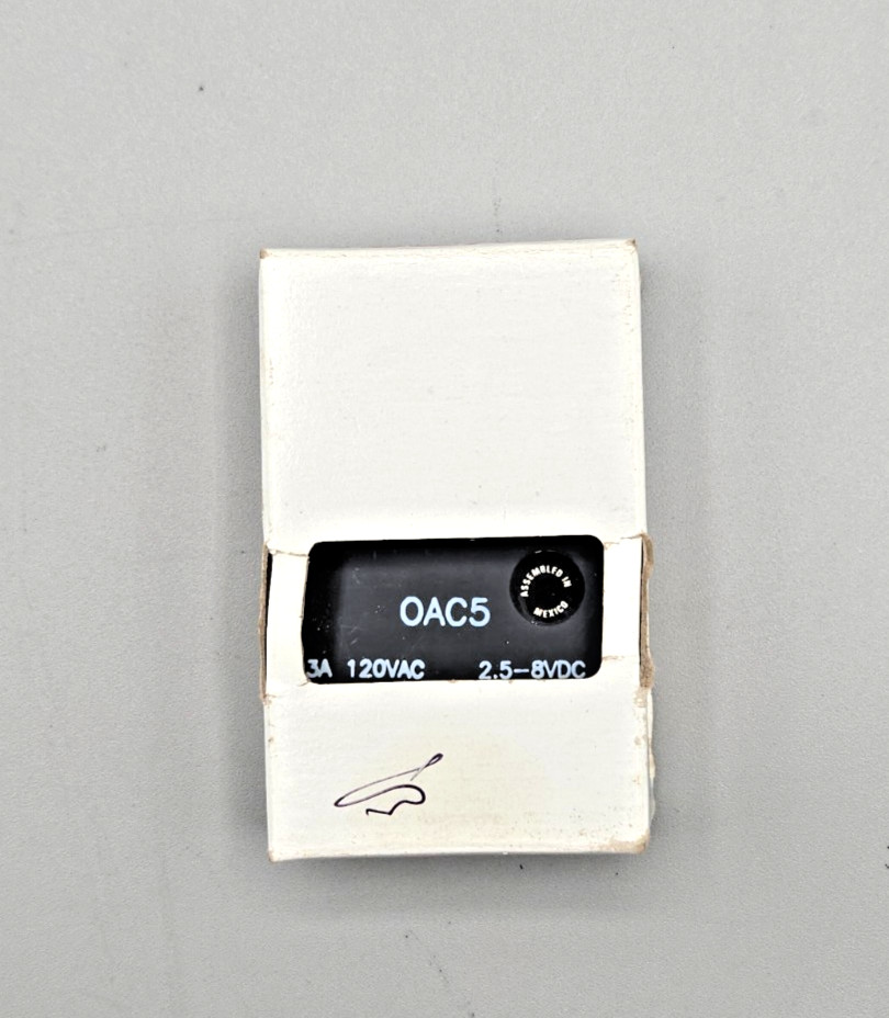Crydom OAC5 Output Module 3A 120 VAC 2.5-8 VDC New Open Box