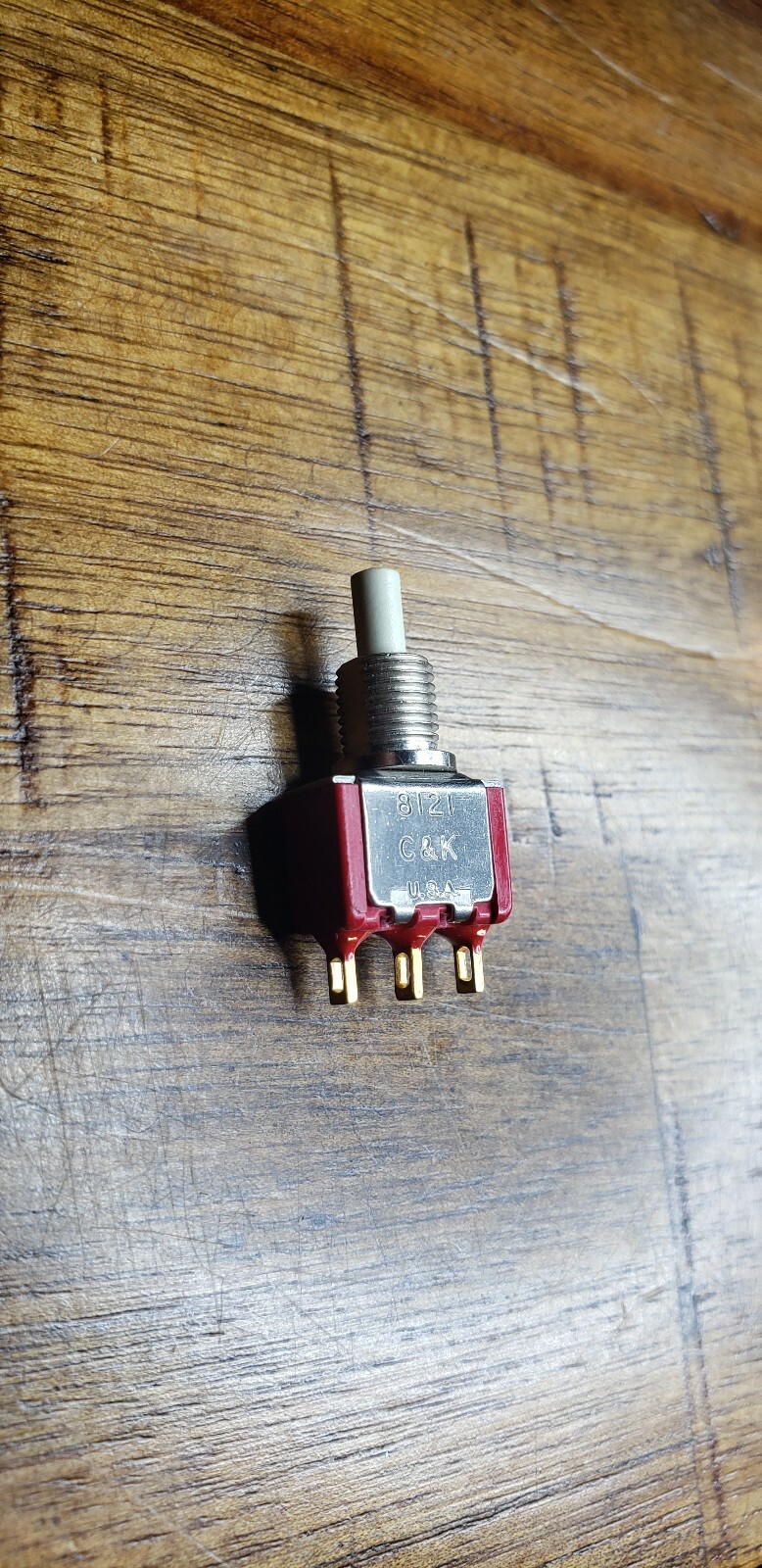 C&K 8121 SHZGE Snap-acting Momentary Pushbutton
