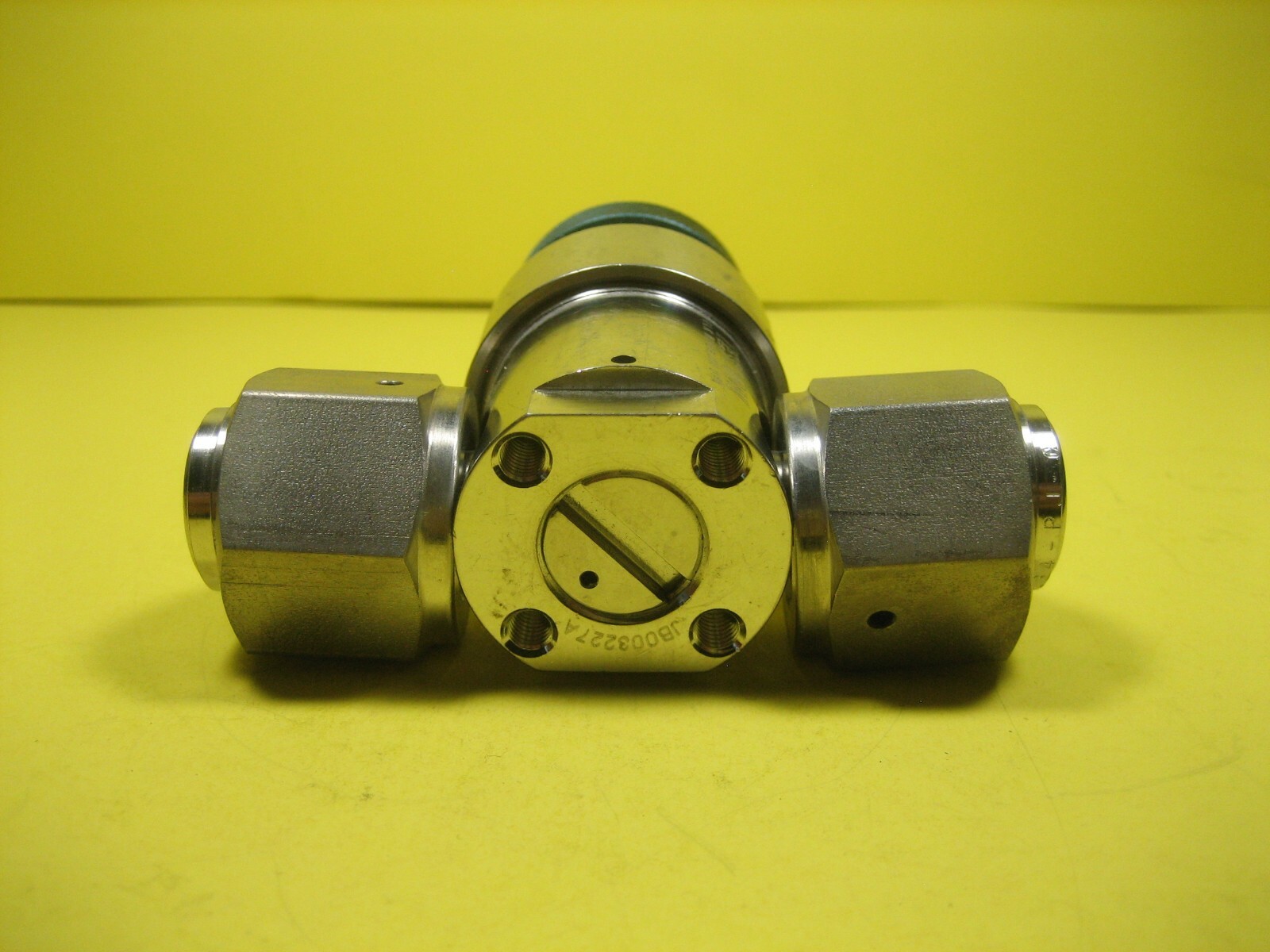 Tescom 24-1A16AAHH-010 Regulator 3/4'' VCR