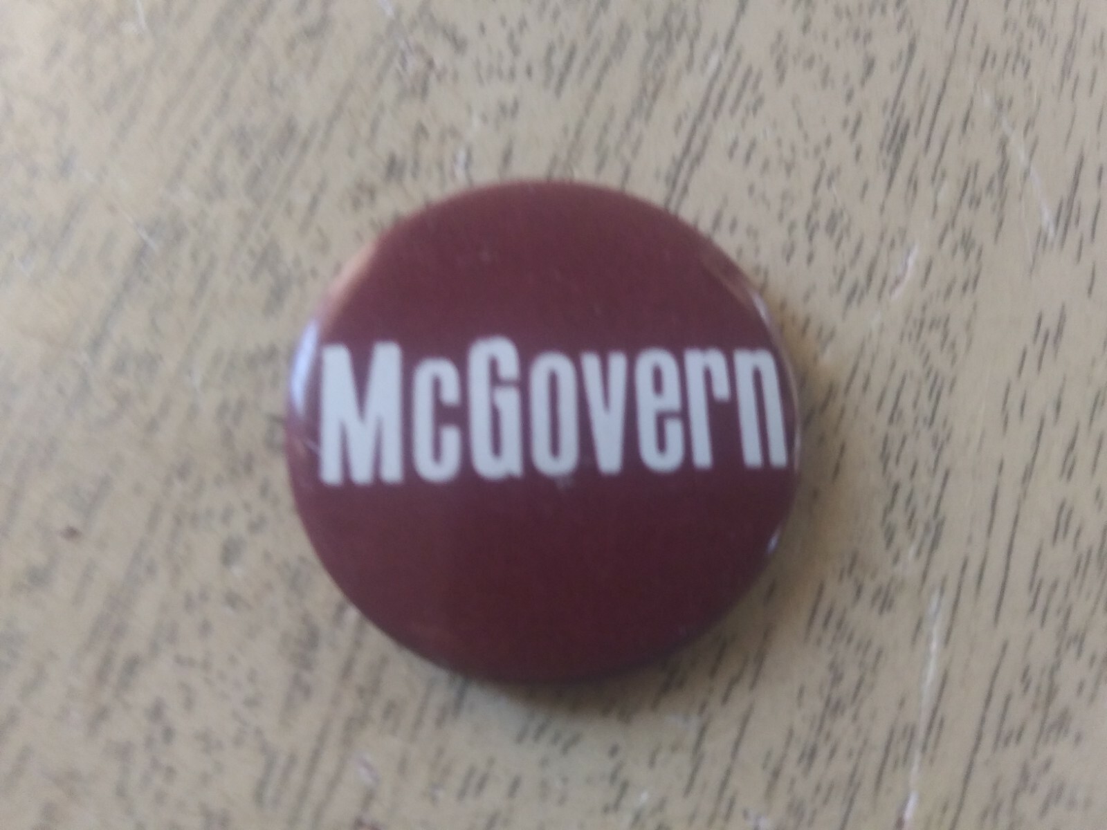 George McGovern Brown Litho Pin Back Campaign Political Presidential Button