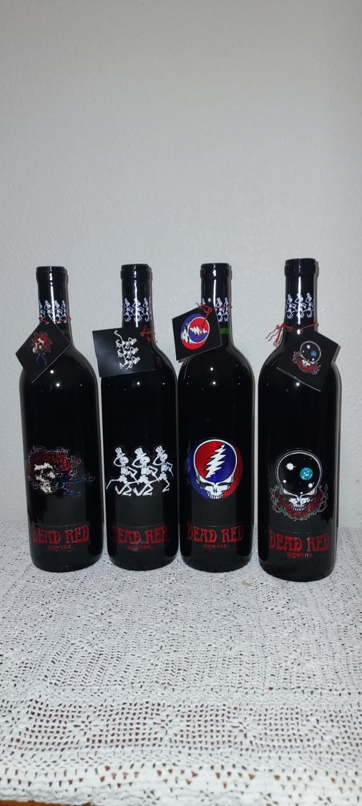 GRATEFUL DEAD "DEAD RED" UNWINE ALCOHOL FREE 1996 1st Edition SET OF 4 BOTTLES