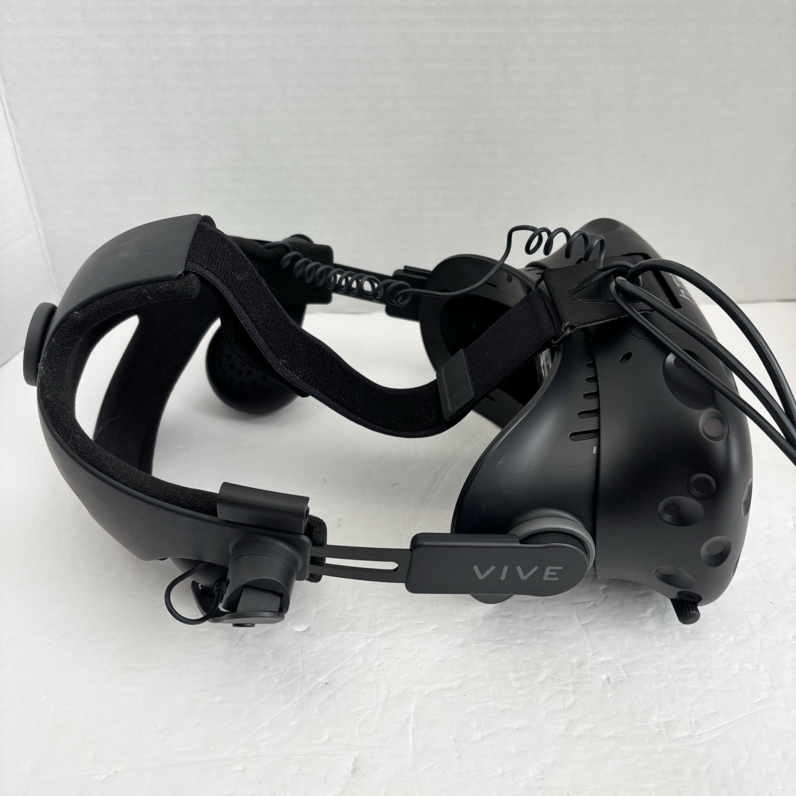 HTC Vive VR Virtual Reality System - Headset Link Box and Cables ONLY